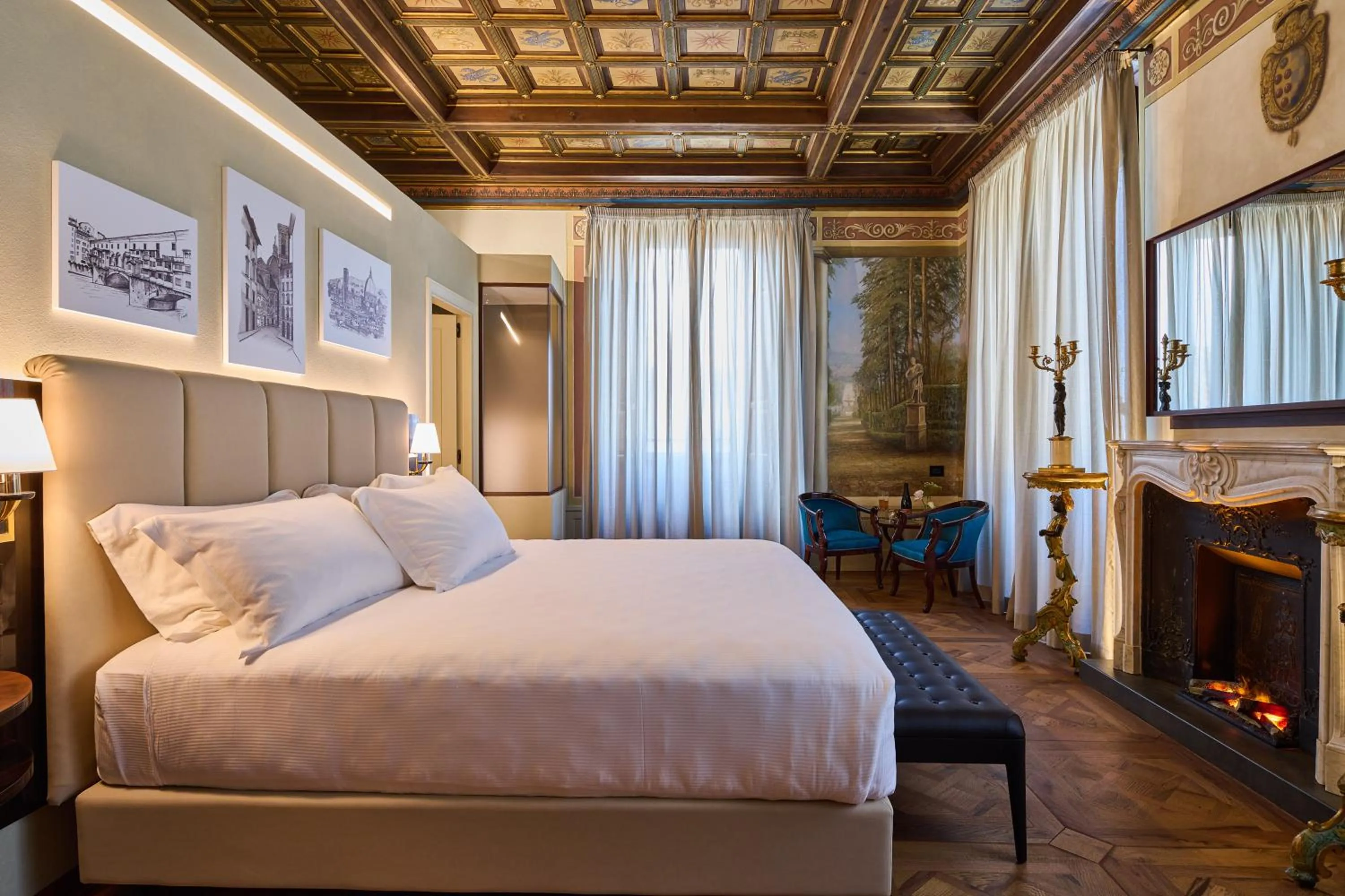 Photo of the whole room, Bed in Duomo Luxury Florence