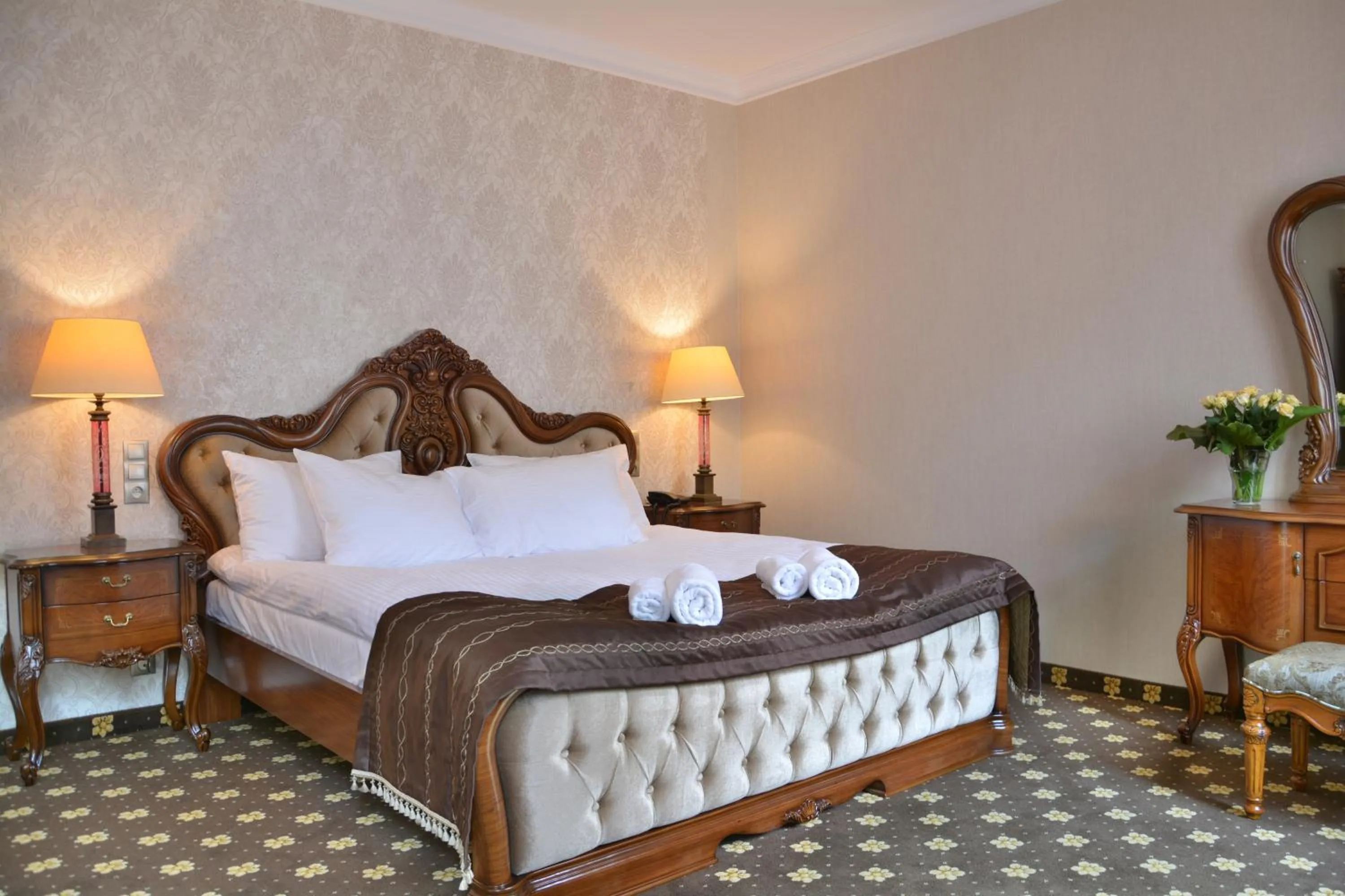 Photo of the whole room, Bed in Komoda Club Residence