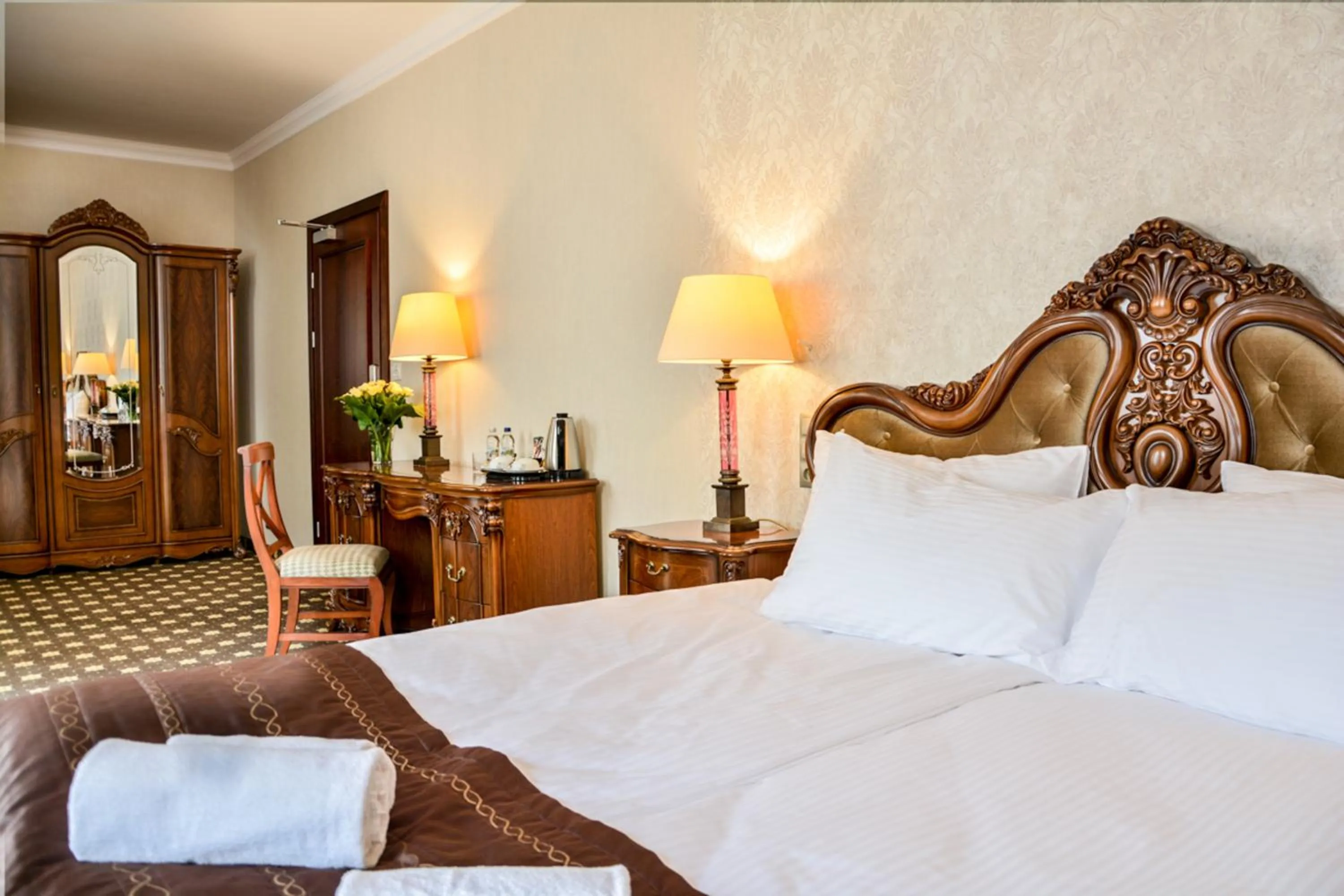 Photo of the whole room, Bed in Komoda Club Residence