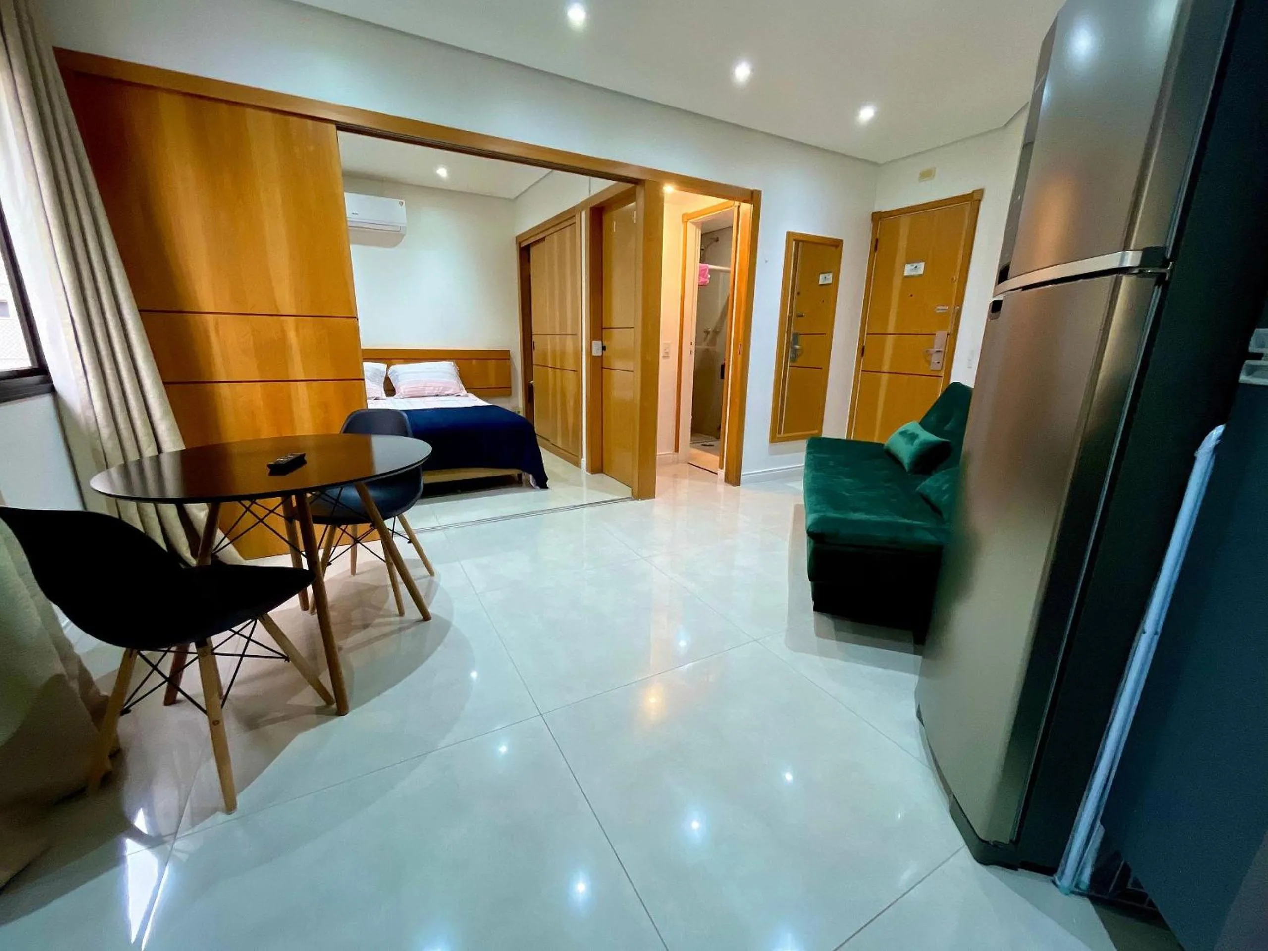 Dining area in LFlats ALAMEDA CAMPINAS Jardim Paulista