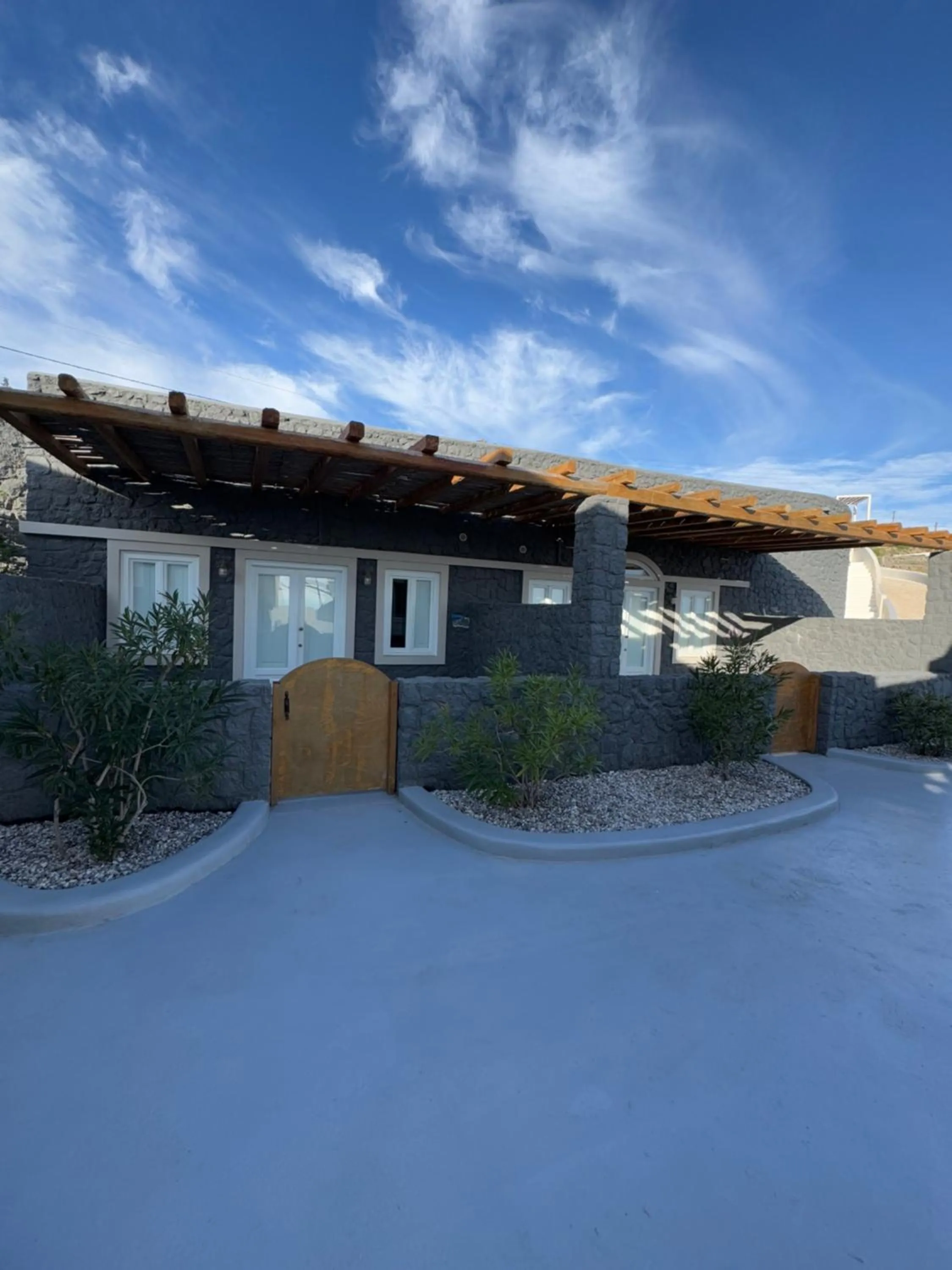 Property building in Abrazo Villas