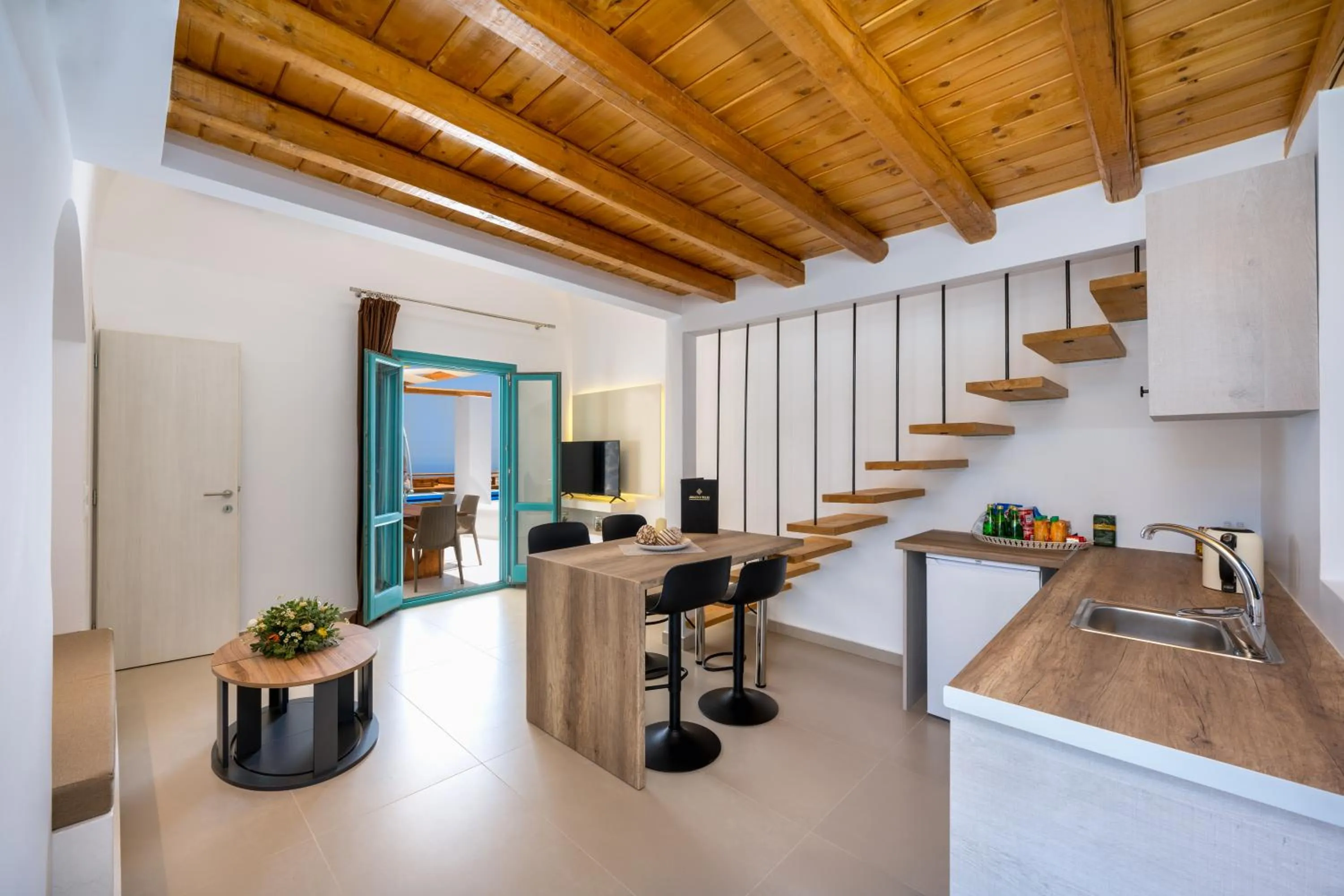 Kitchen or kitchenette in Abrazo Villas