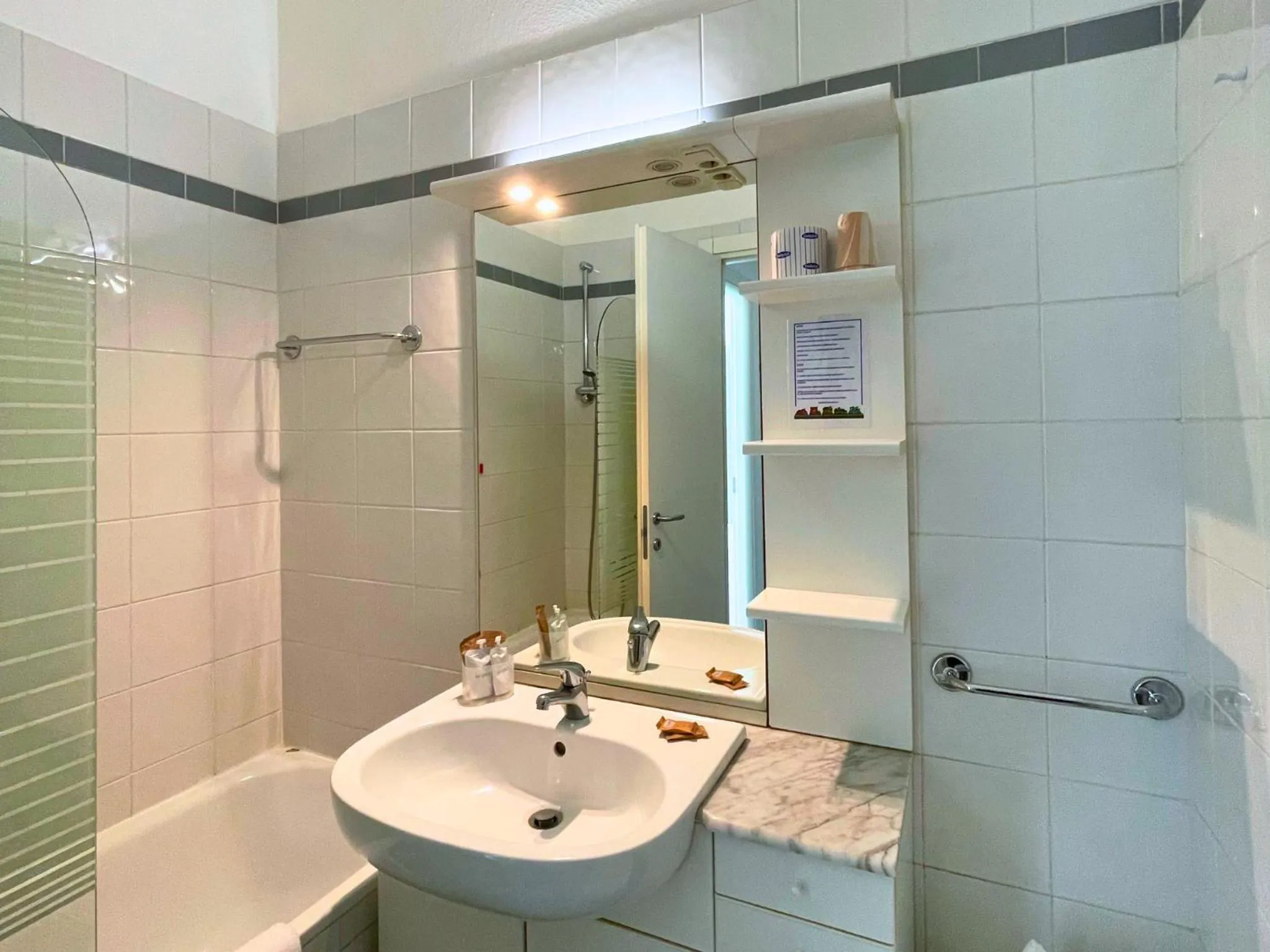 Bathroom in Navigli Suites