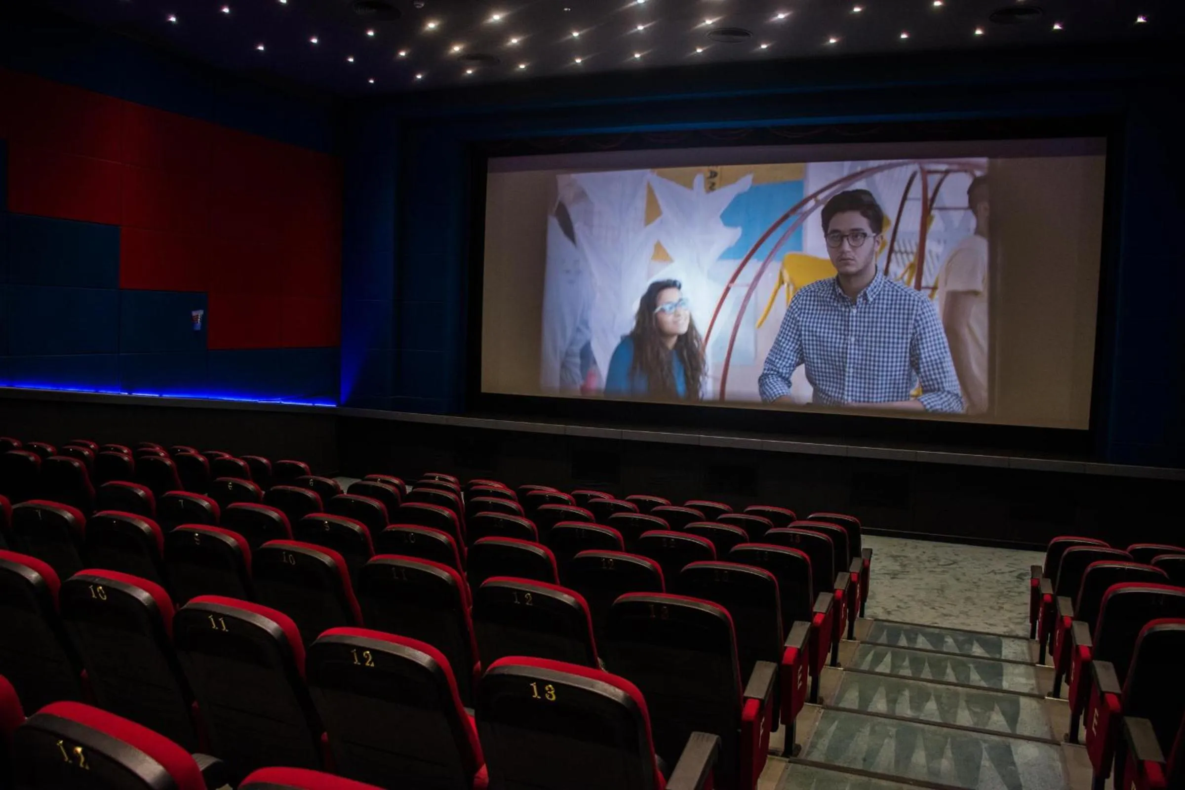 Evening entertainment in Jewel Sport City and Aqua Park