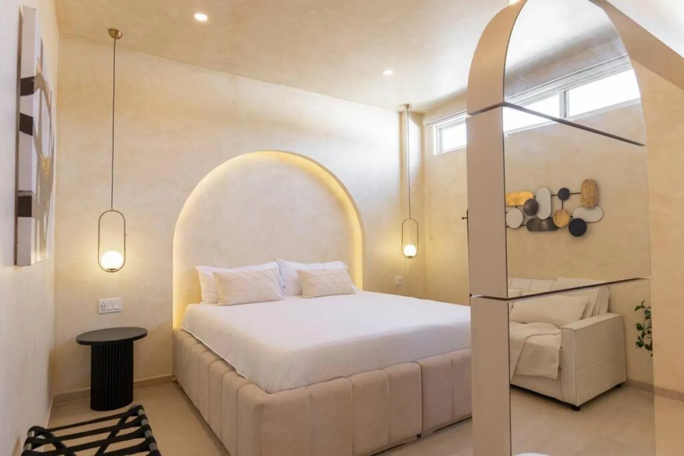Presidential Studio with Gated Parking at Casas Sanblu