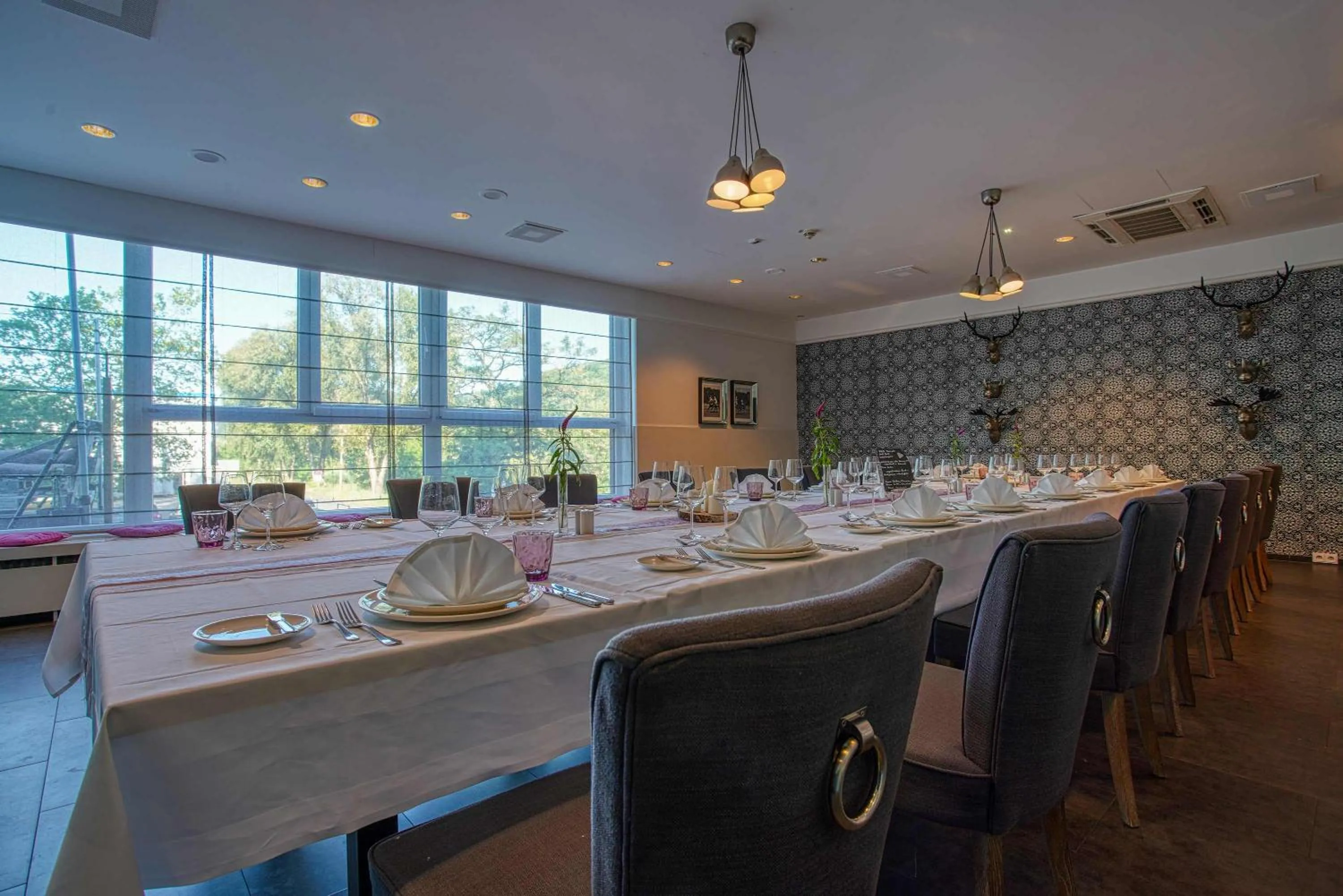 Restaurant/places to eat in FourSide Plaza Hotel Trier, Trademark Collection by Wyndham