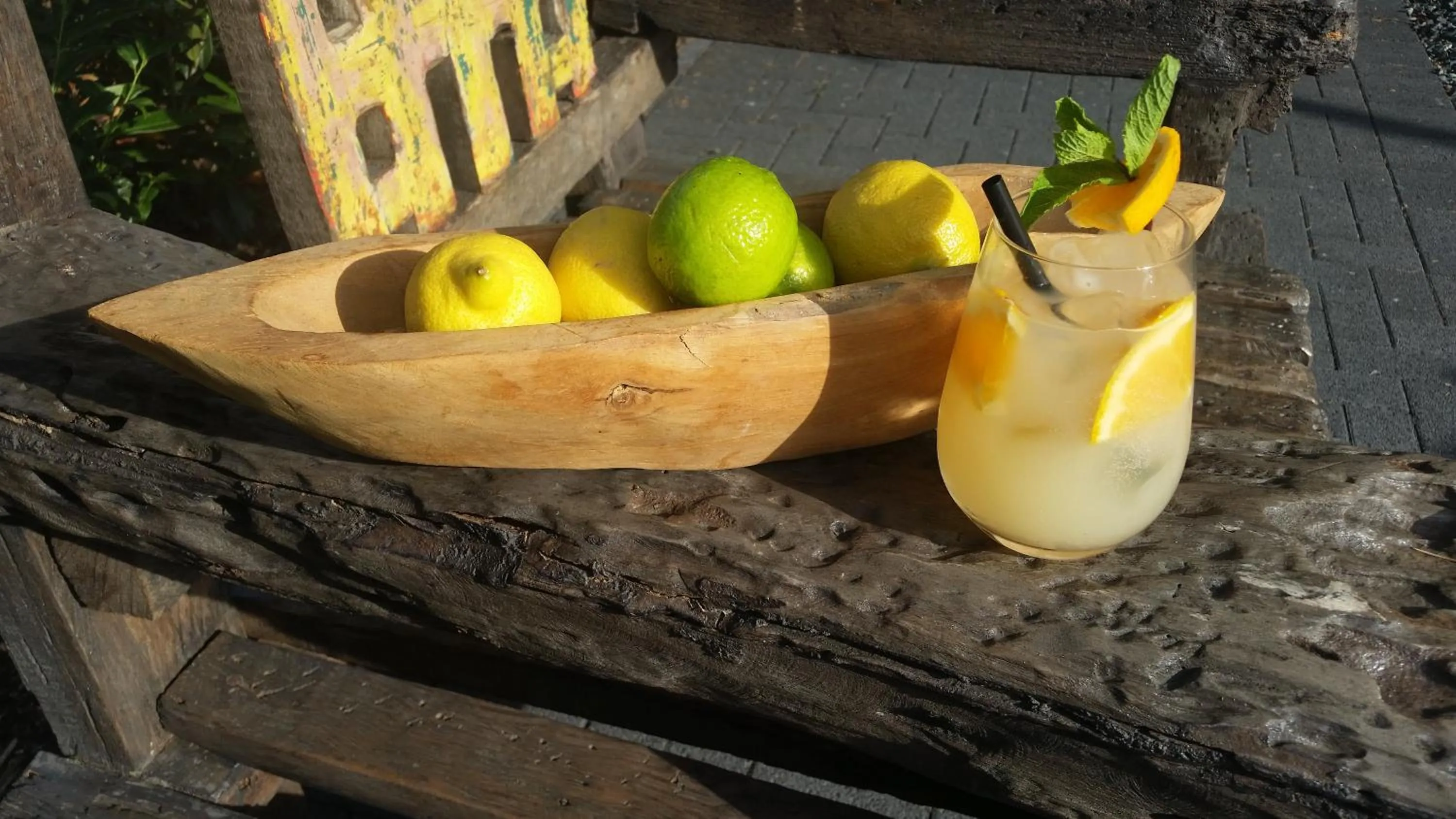 Drinks in FourSide Plaza Hotel Trier, Trademark Collection by Wyndham