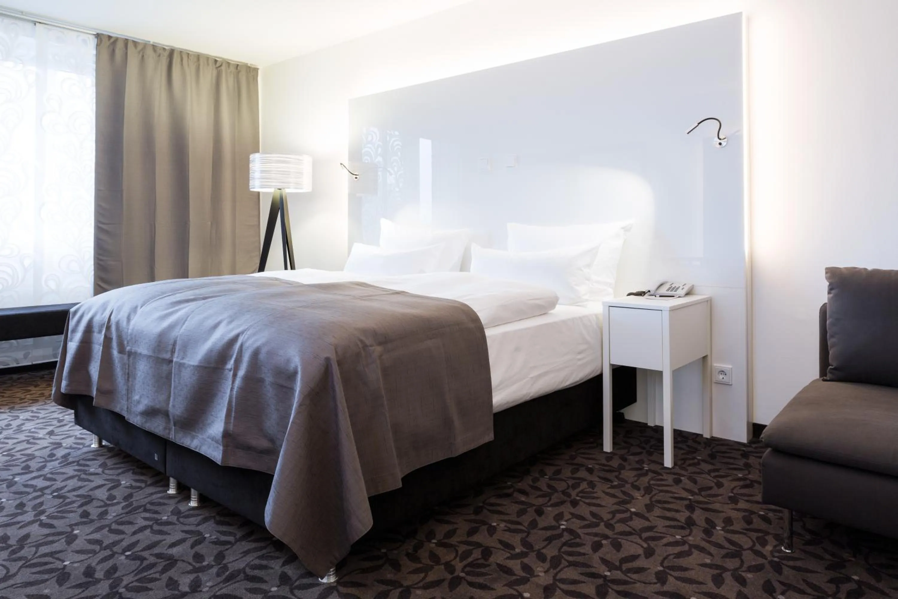 Photo of the whole room, Bed in FourSide Plaza Hotel Trier, Trademark Collection by Wyndham