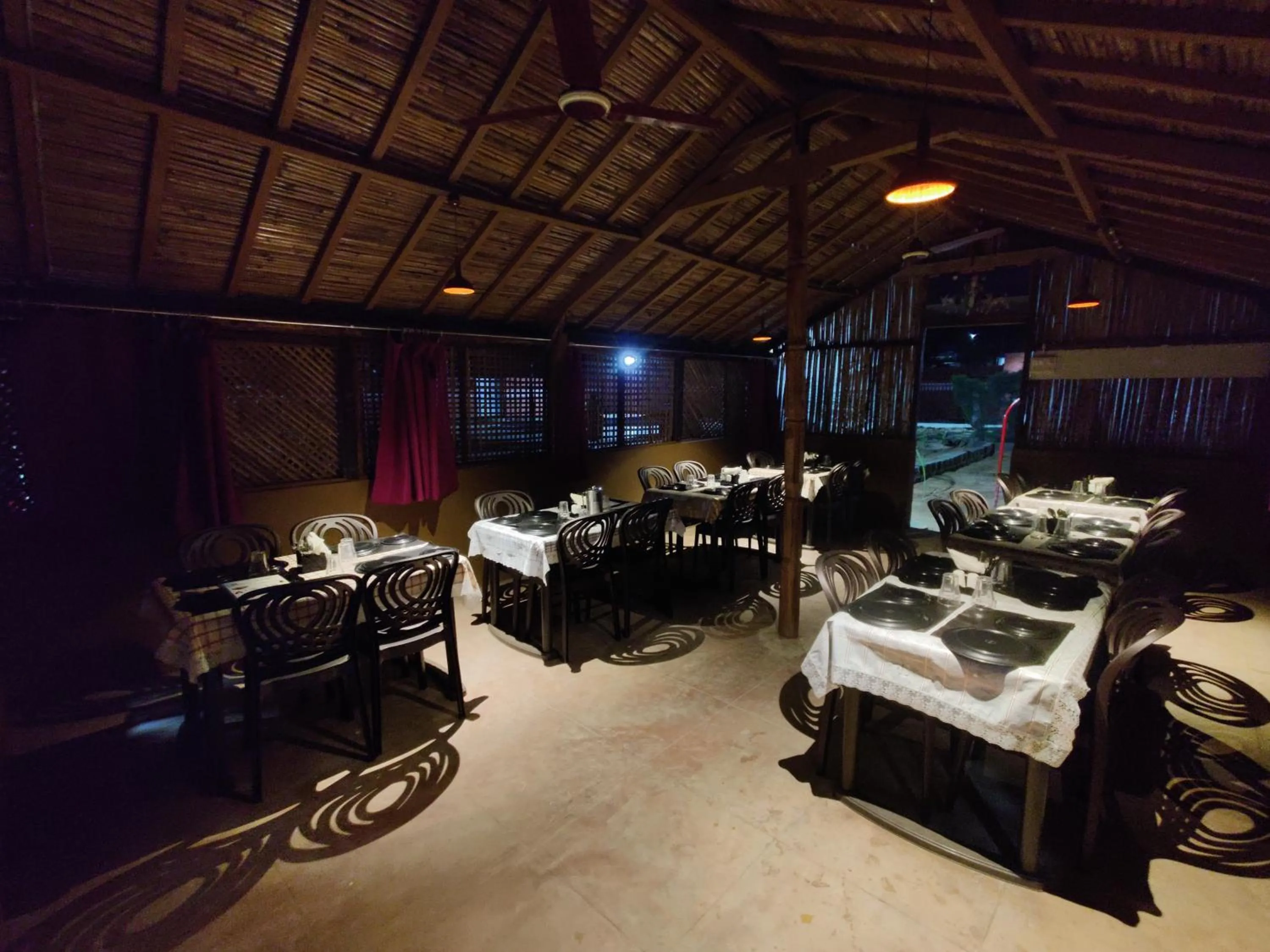 Restaurant/places to eat in Santkrupa Villa Resort
