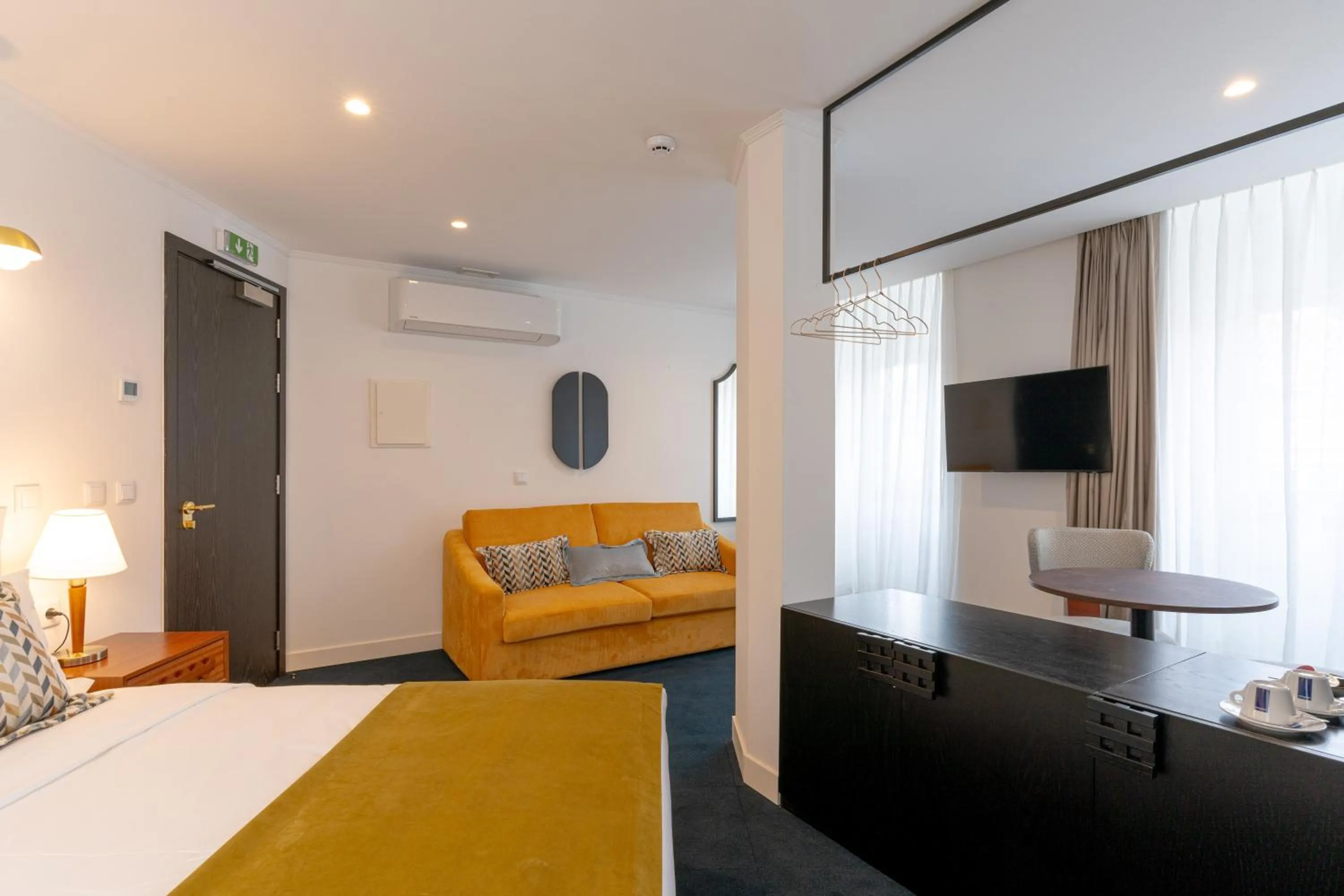 Bed in Westlight Lisboa Madalena