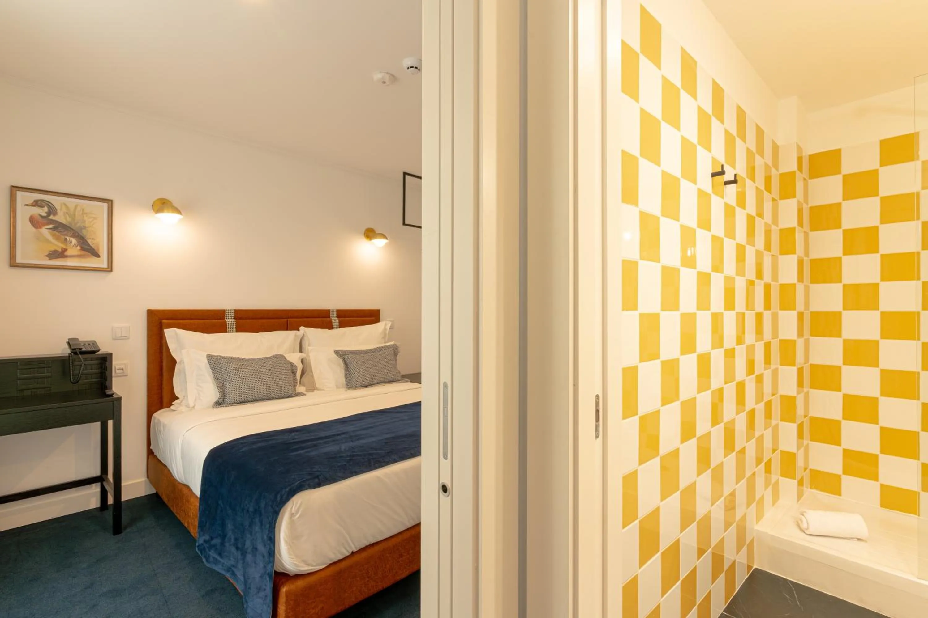 Bed in Westlight Lisboa Madalena