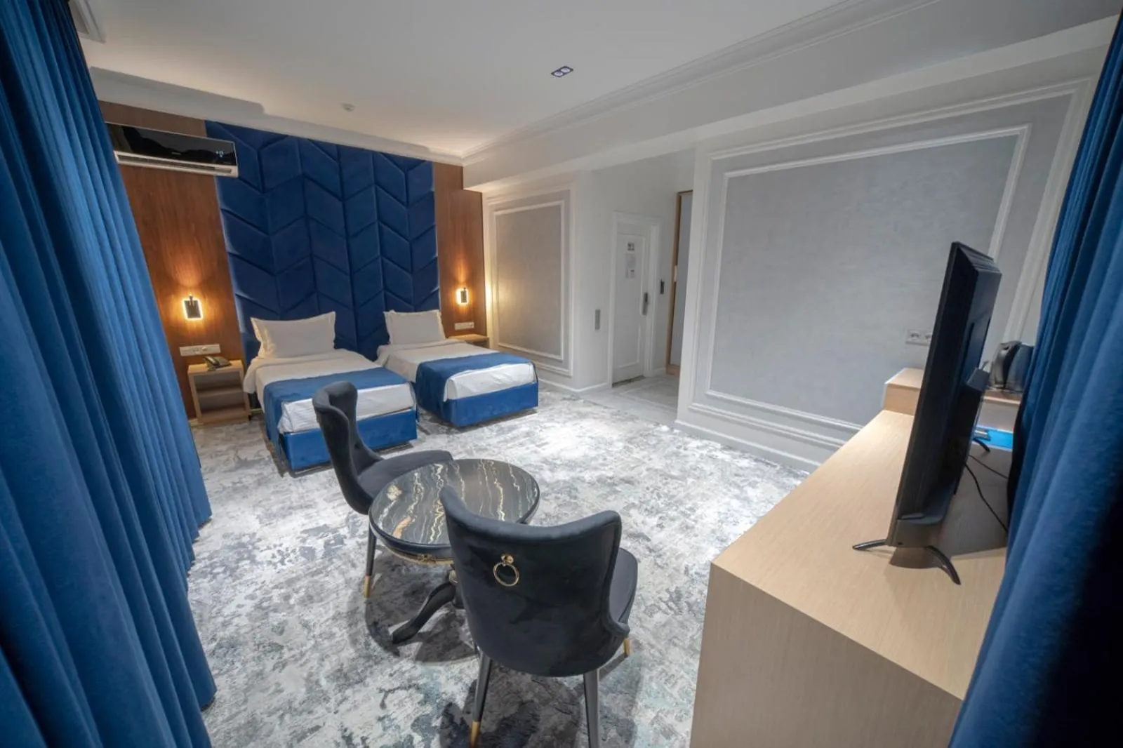 Bed in Friday Old City Hotel