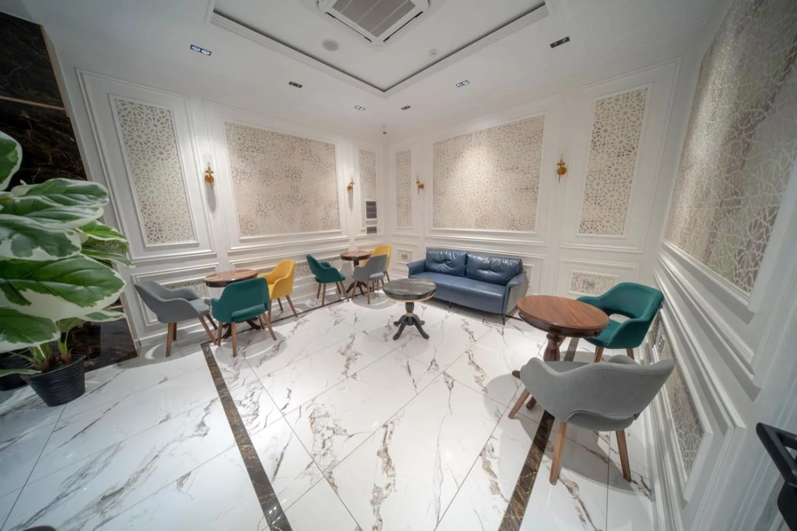 Friday Old City Hotel