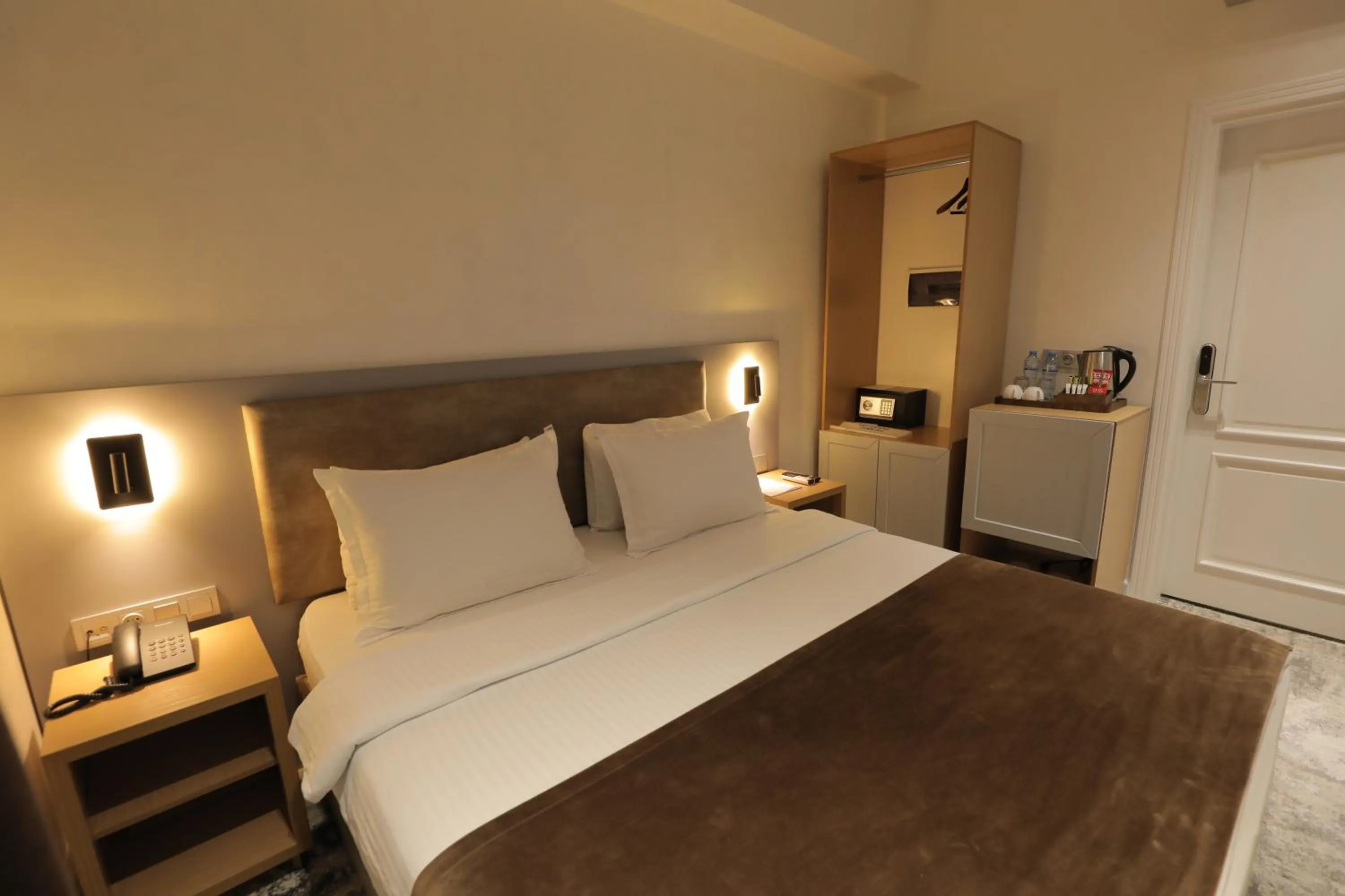 Bed in Friday Old City Hotel