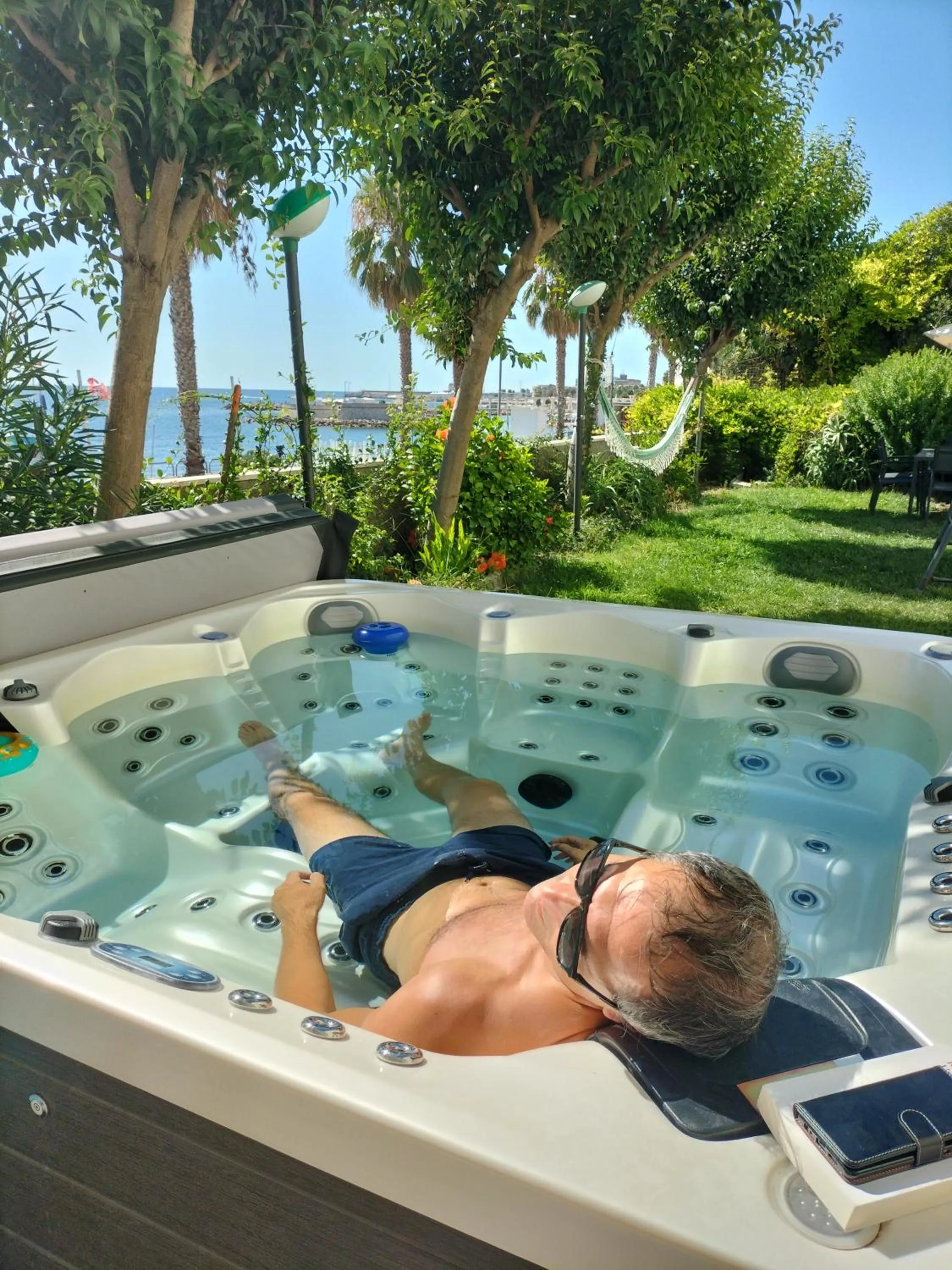 Garden in Maison De Revel