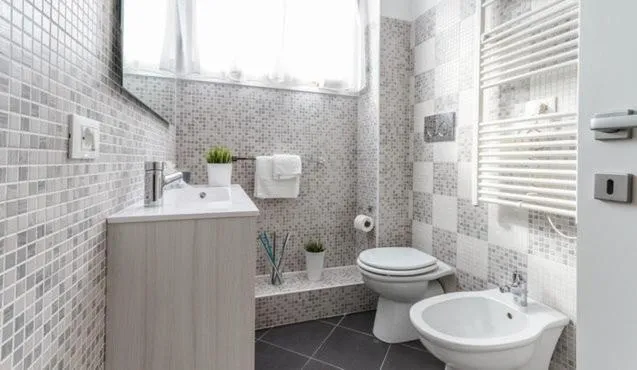 Toilet in Guest House Roma