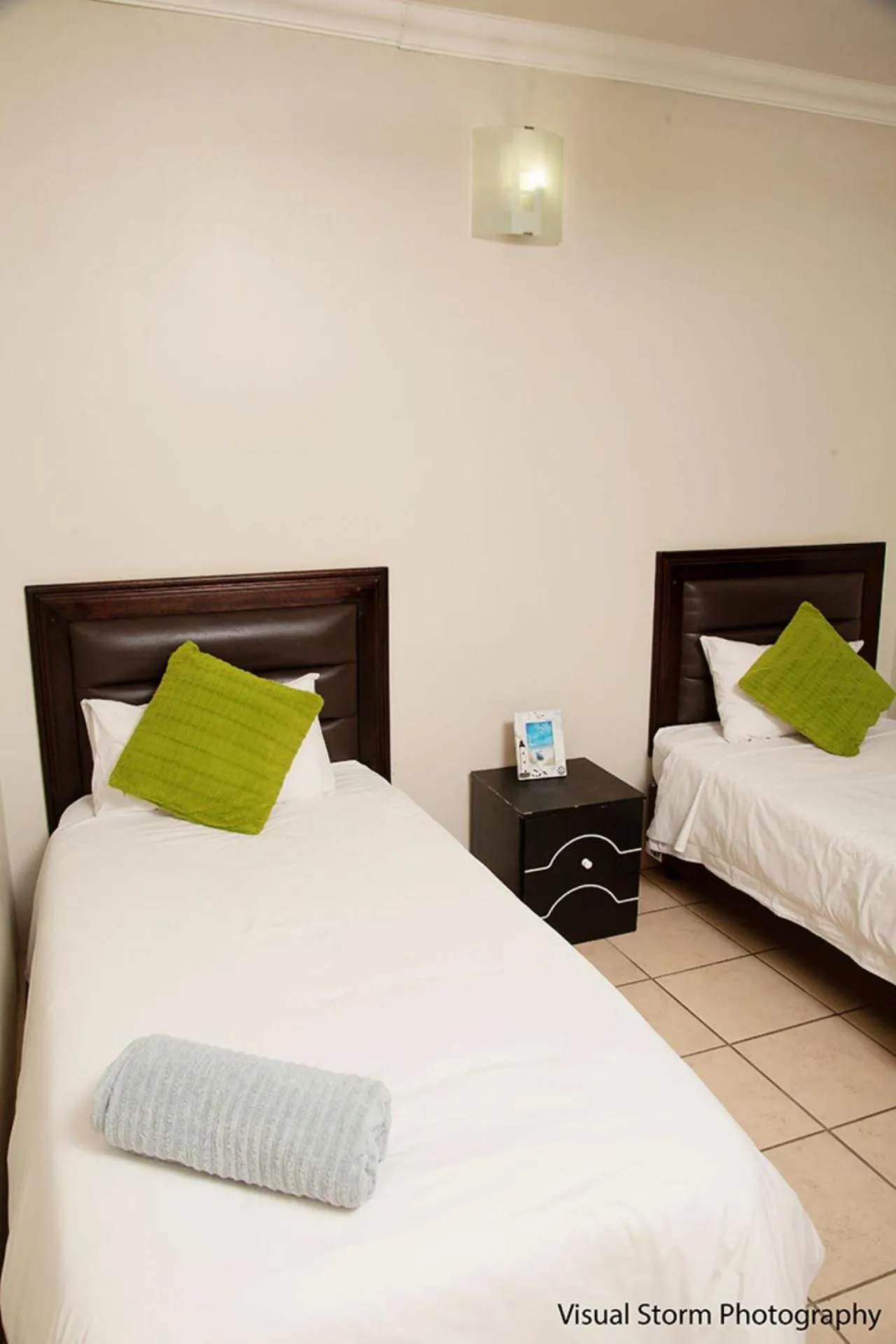 Bed in Palm Valley Inn And Day Spa