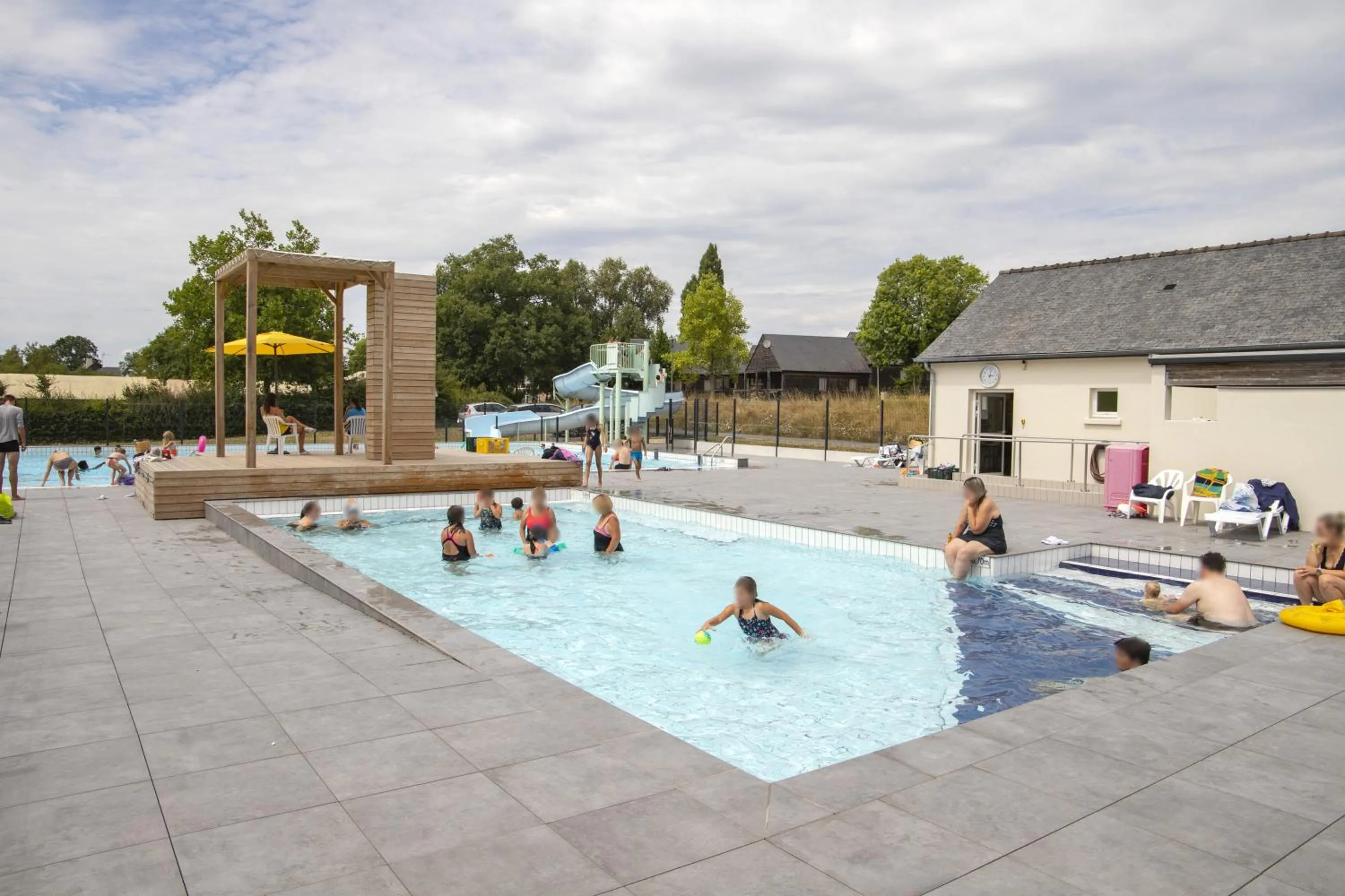Swimming pool in Les lodges de Sainte-Suzanne