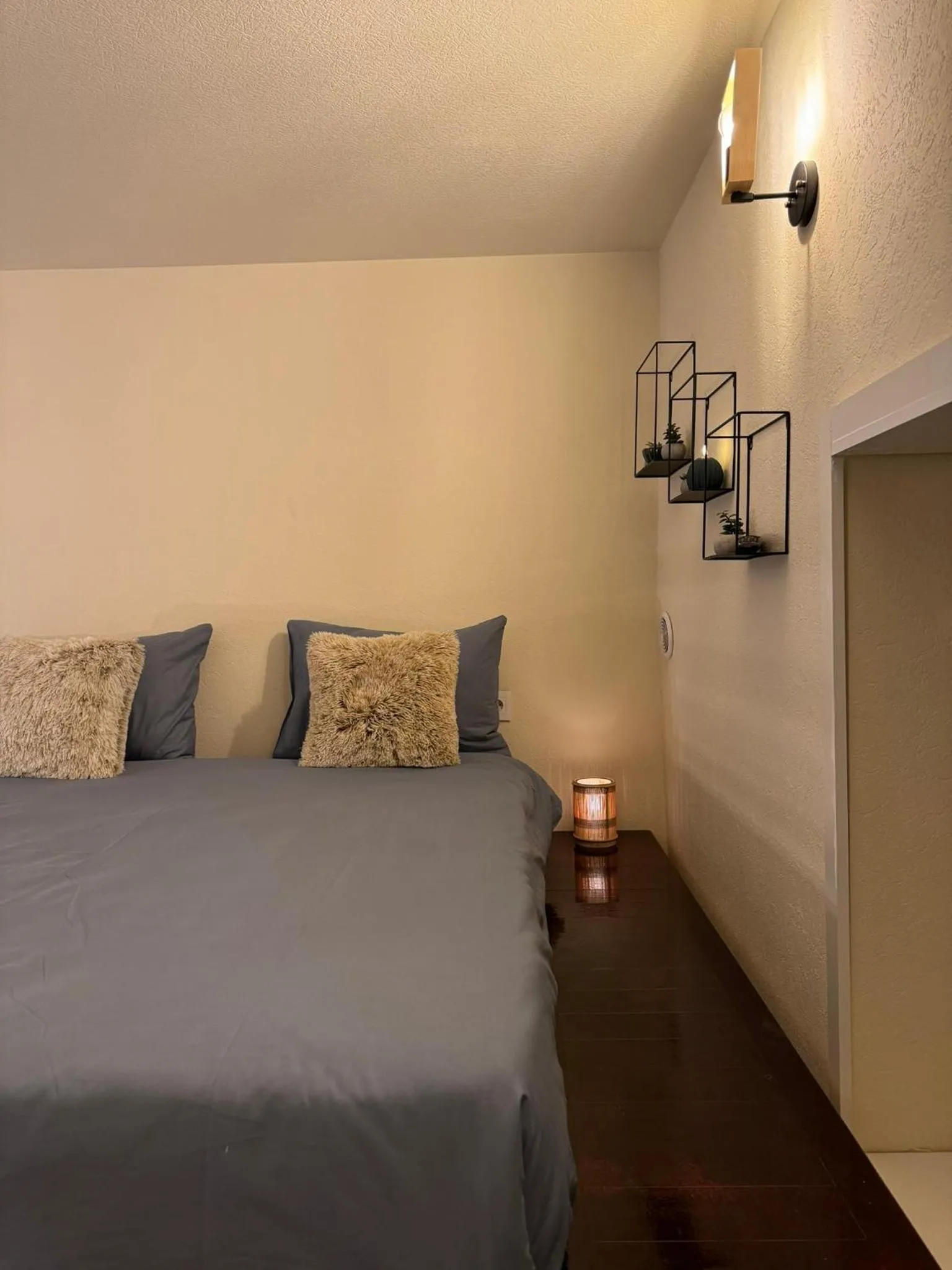 Bed in Zimmer Boutique Hotel