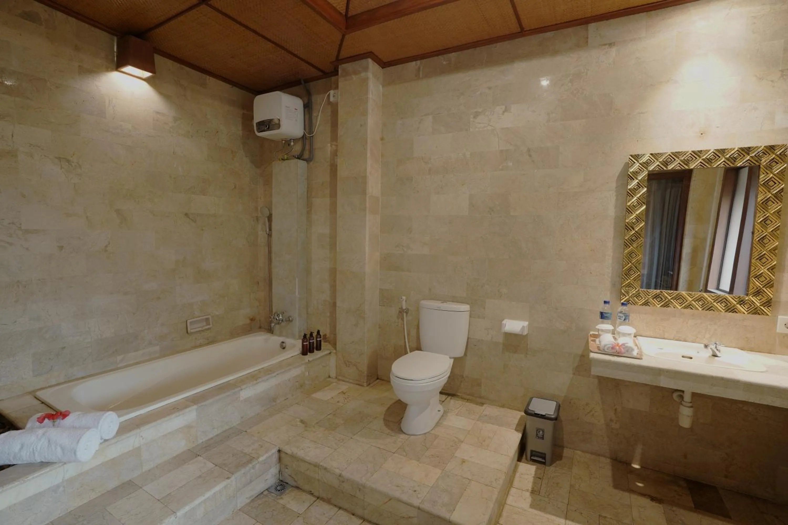 Hot Tub in New Mumbul Ubud