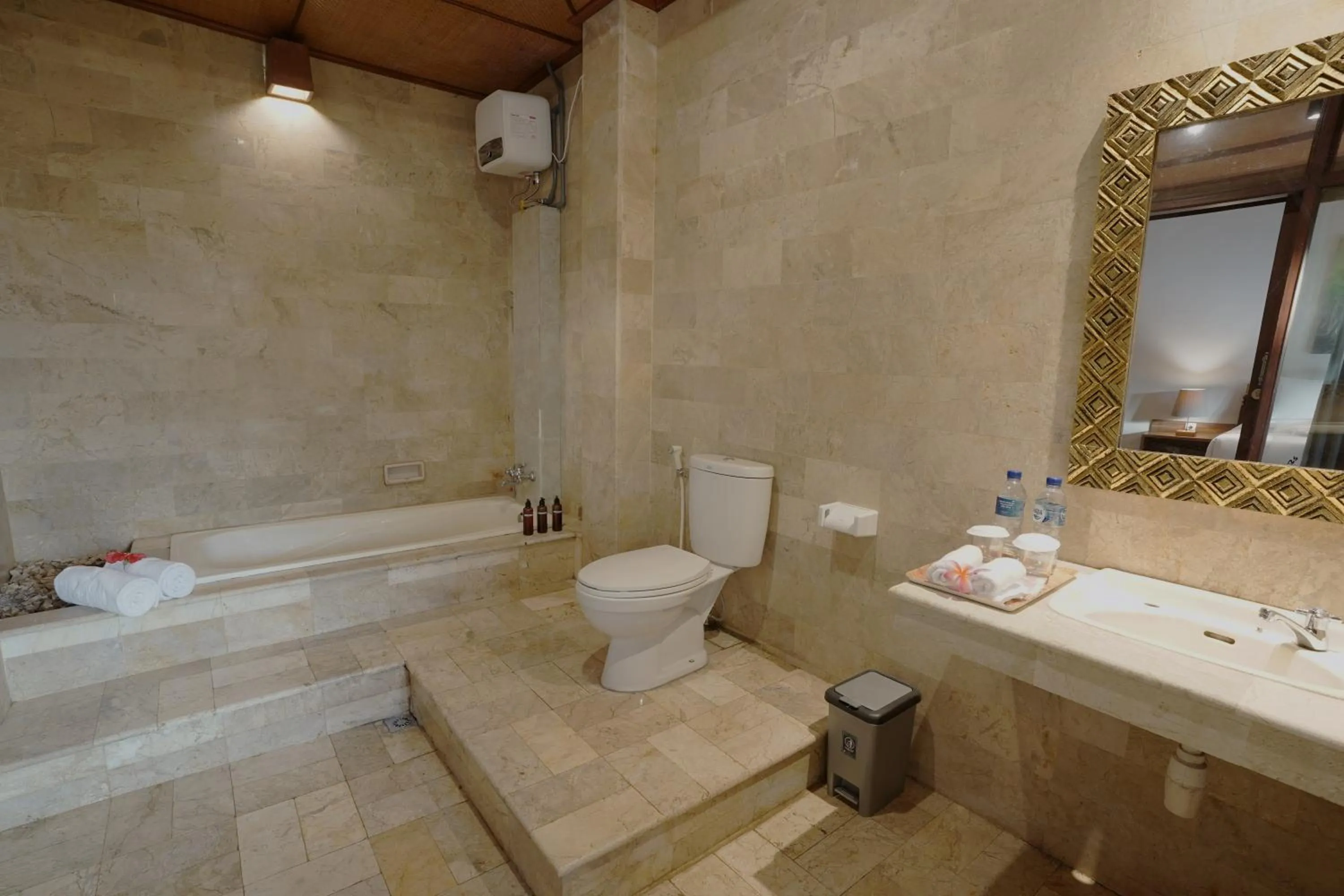 Shower in New Mumbul Ubud