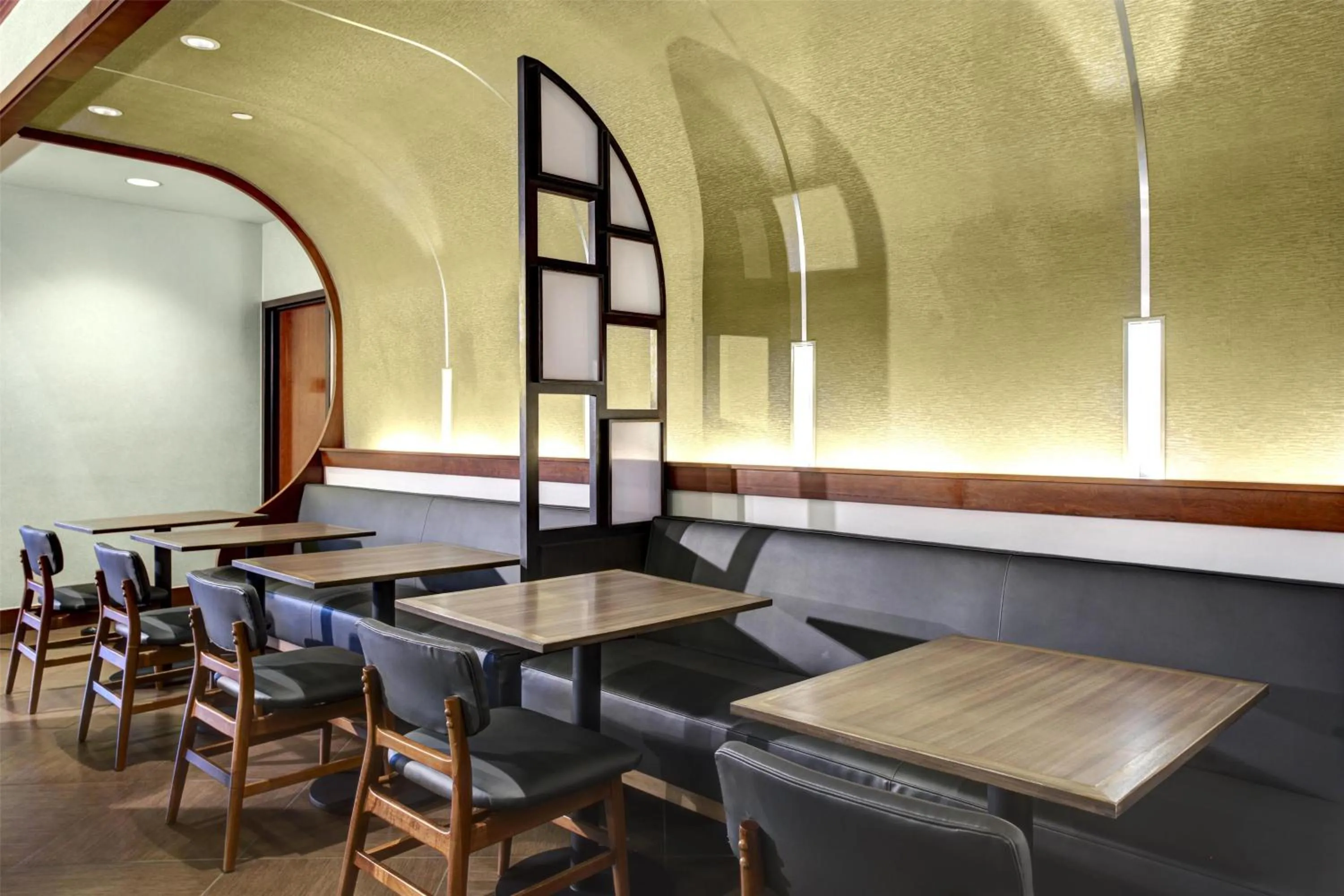 Breakfast in Hyatt Place Detroit/Auburn Hills