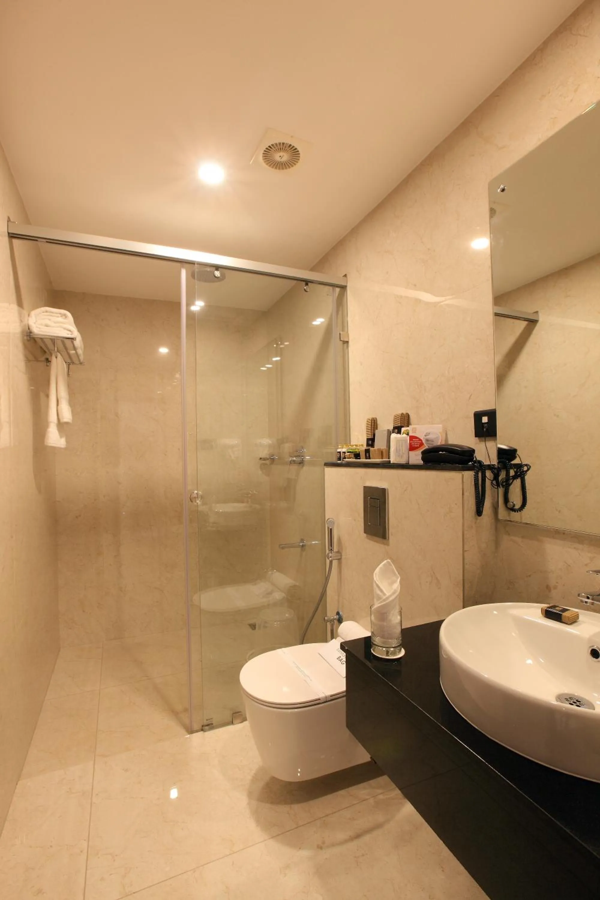 Shower in HOTEL PRINCE