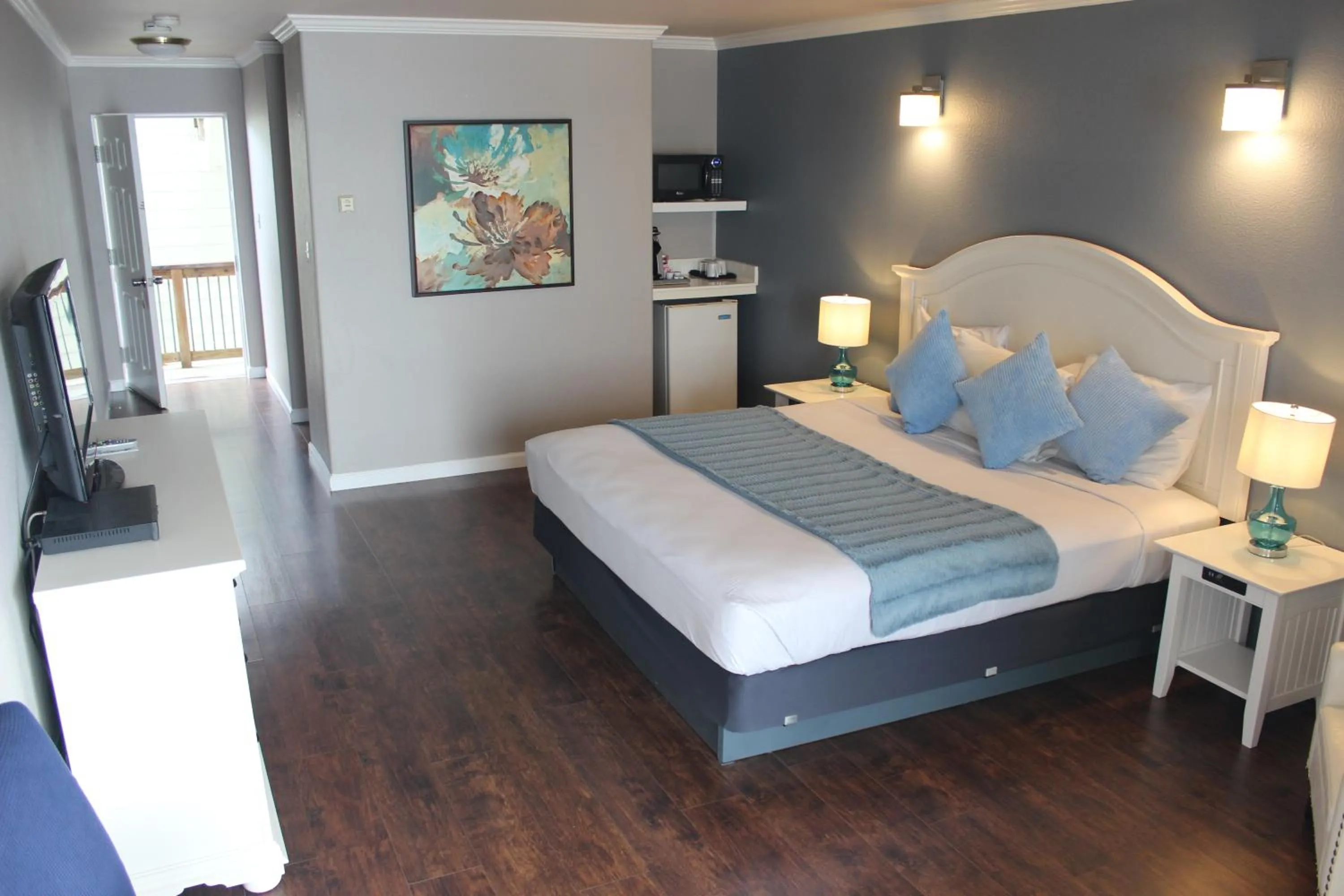 Bed in The Oceanfront Inn