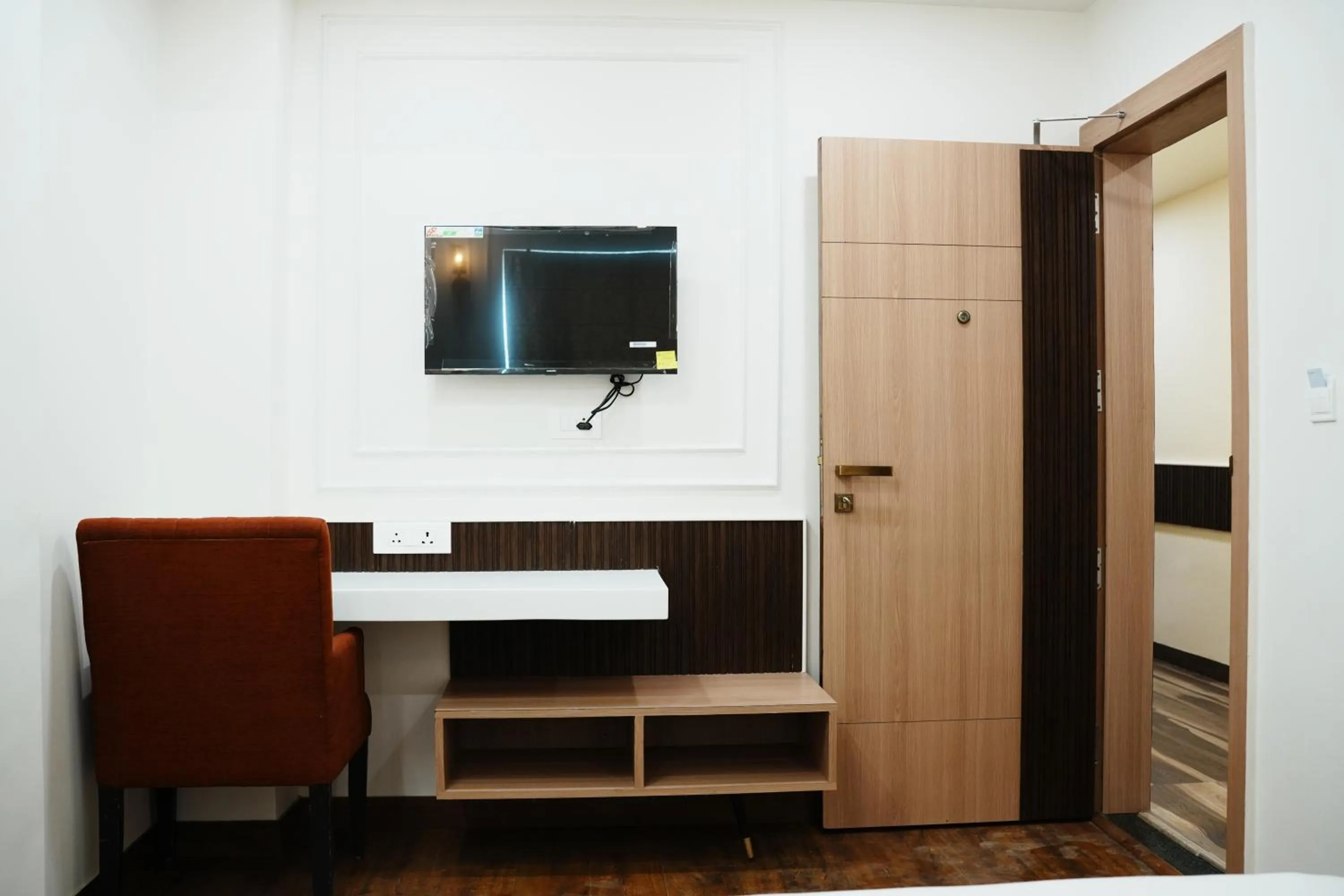 TV and multimedia in Anaya Retreat