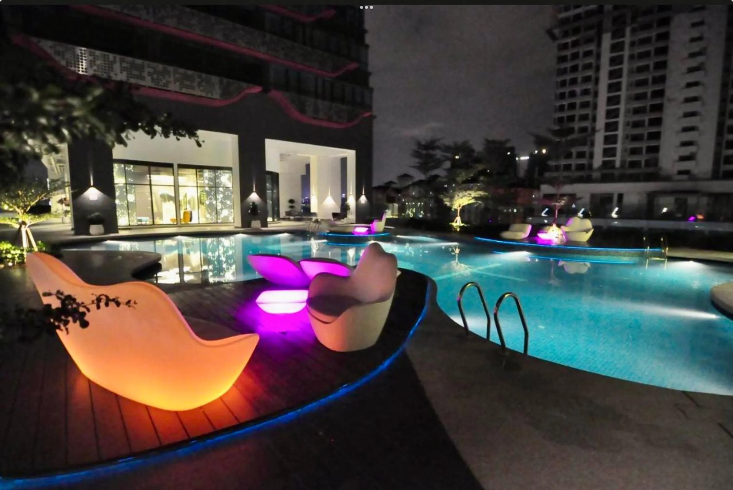 Night in ARTE+ @ JALAN AMPANG by ST Nomad