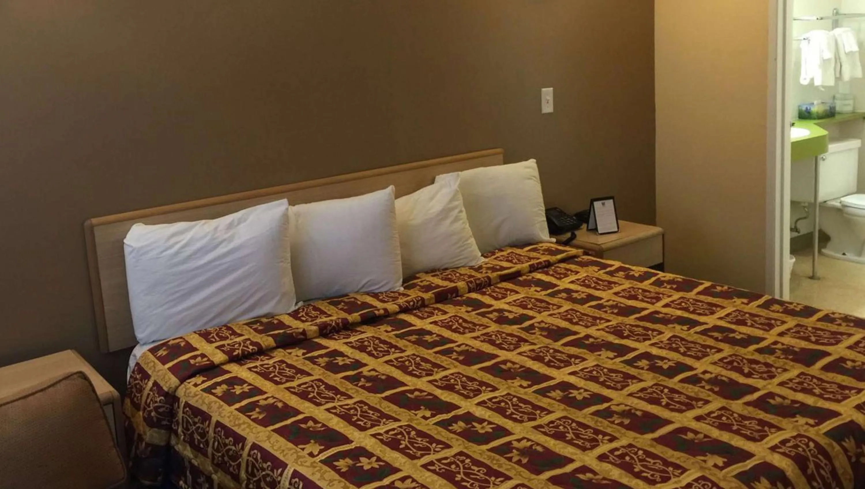 Photo of the whole room, Bed in M Star Hotel Mansfield