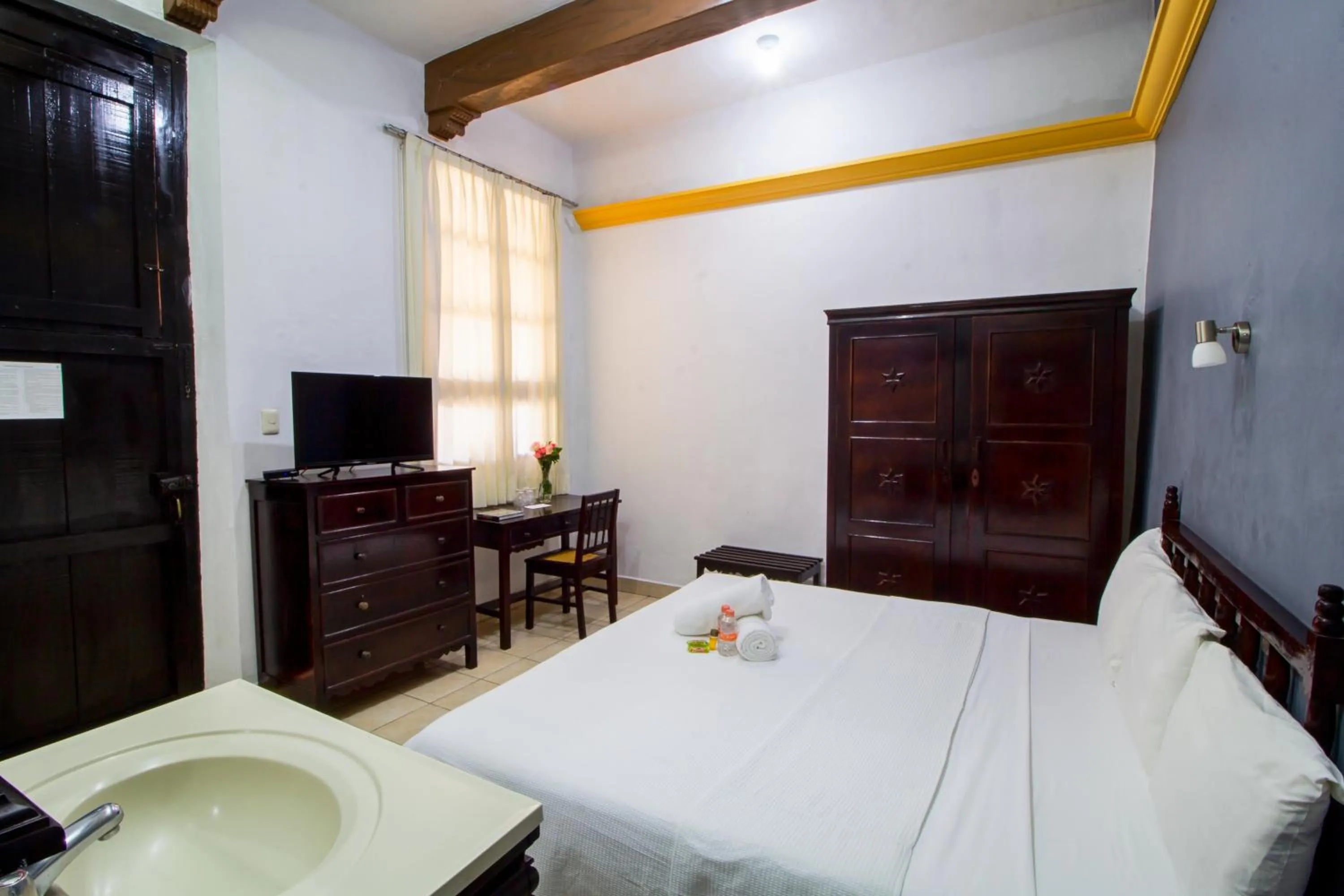 TV and multimedia, Bed in Hotel Montejo