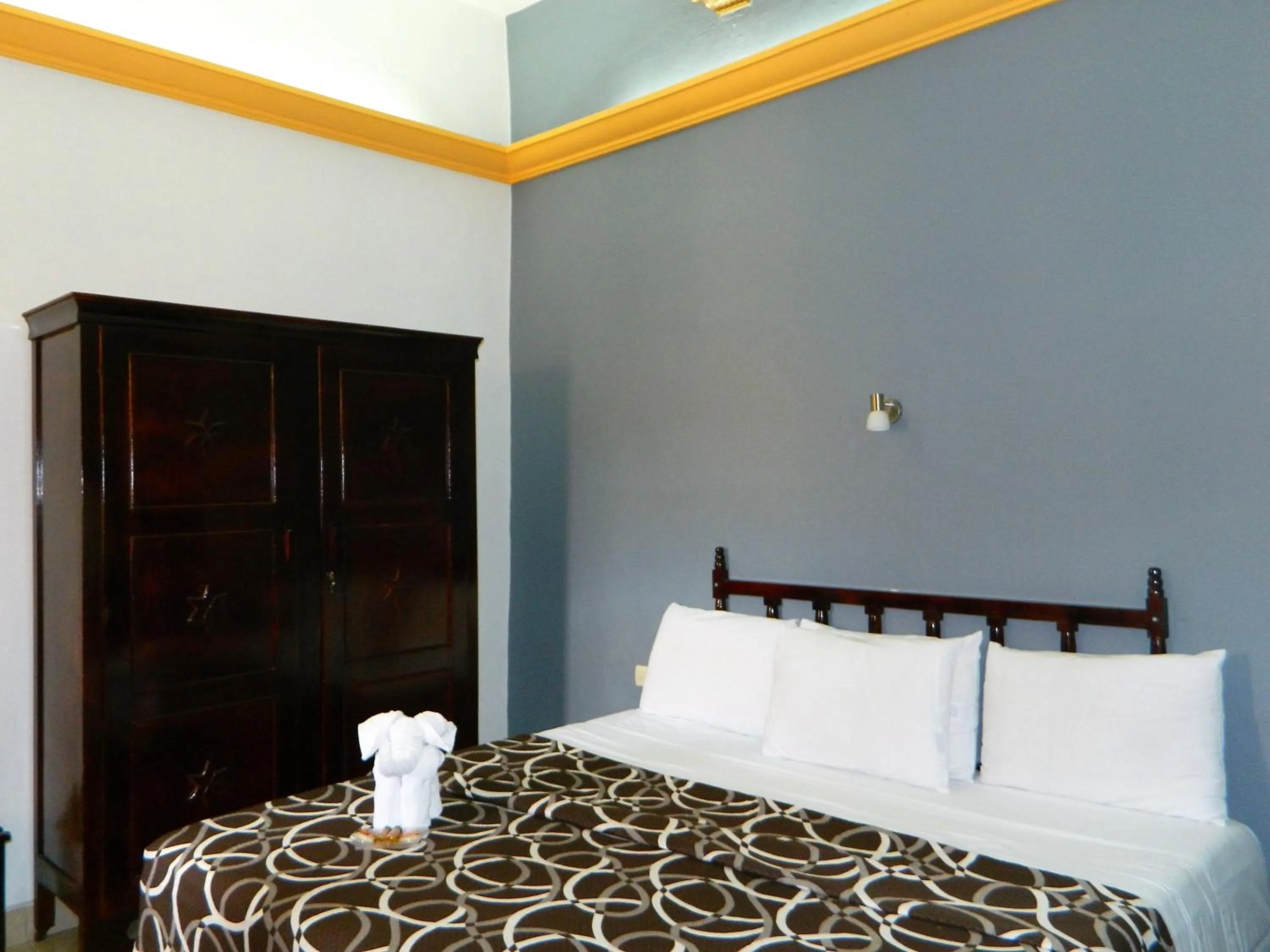 Photo of the whole room, Bed in Hotel Montejo