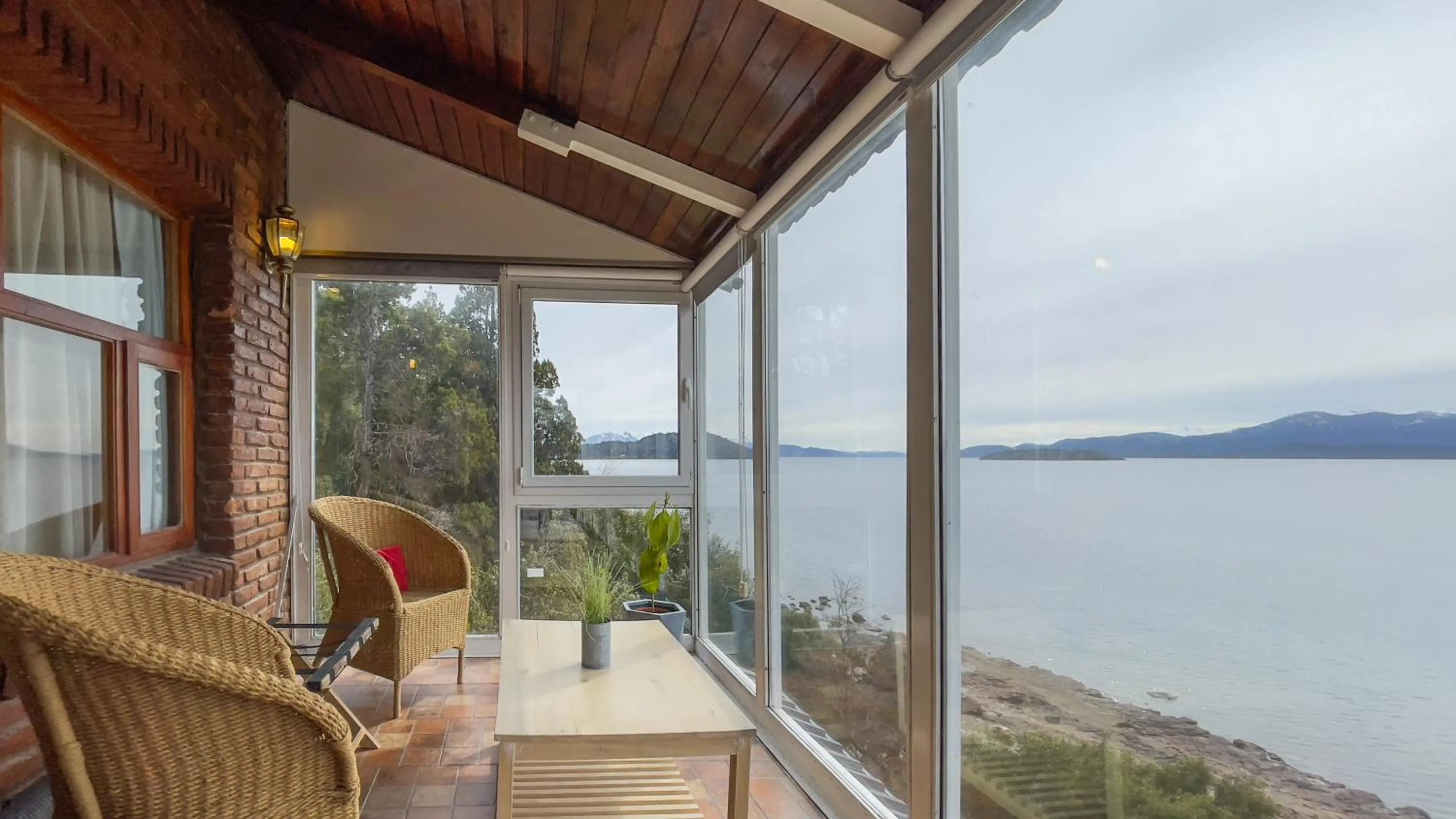 Lake view in Las Gaviotas