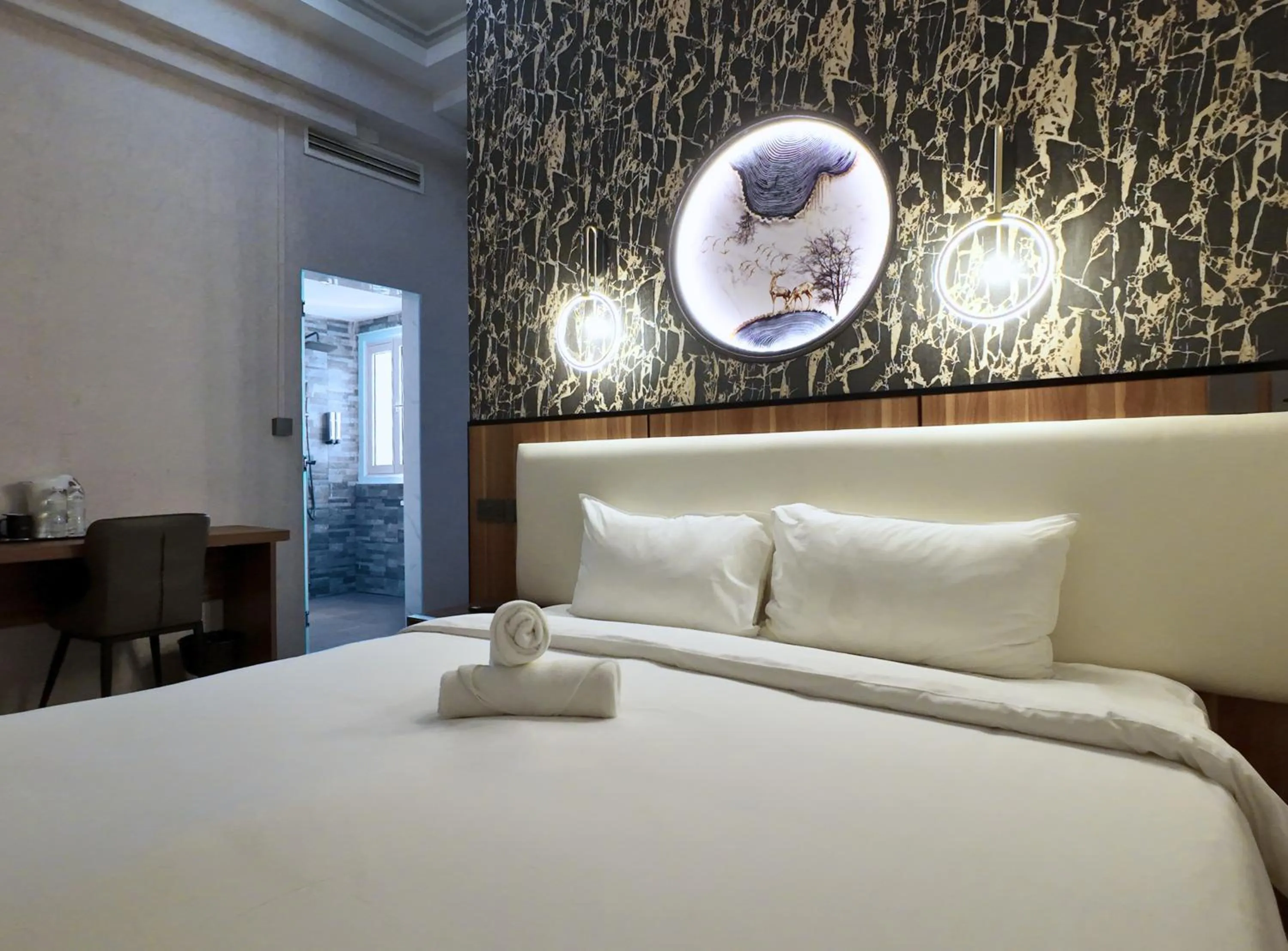 Bedroom, Bed in Kam Leng Hotel