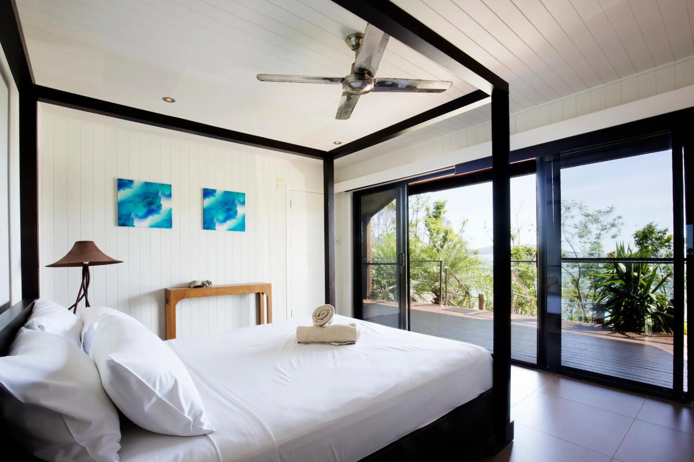 Balcony/Terrace, Bed in Palm Bay Resort