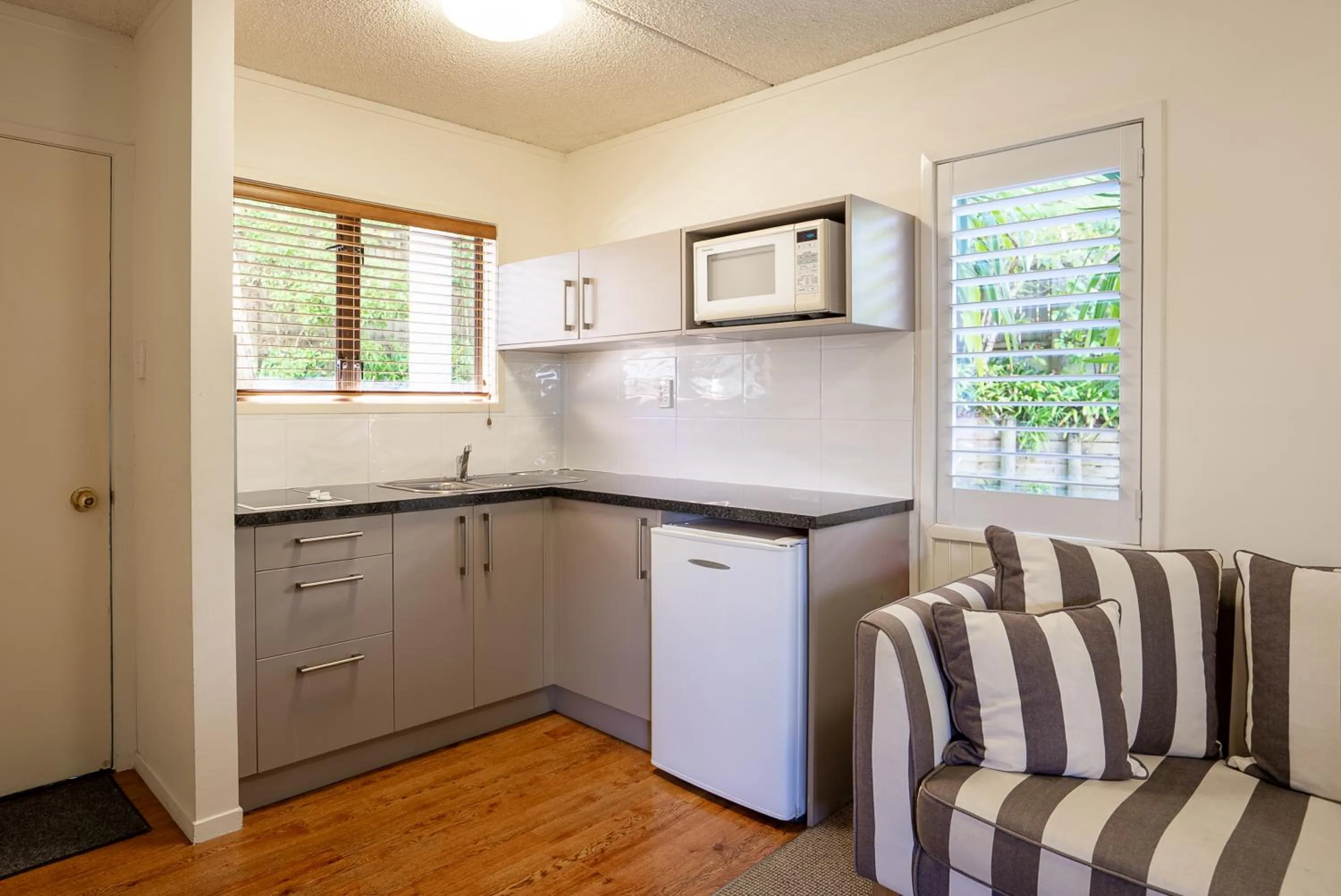 Coffee/tea facilities in Emerald Inn on Takapuna Beach