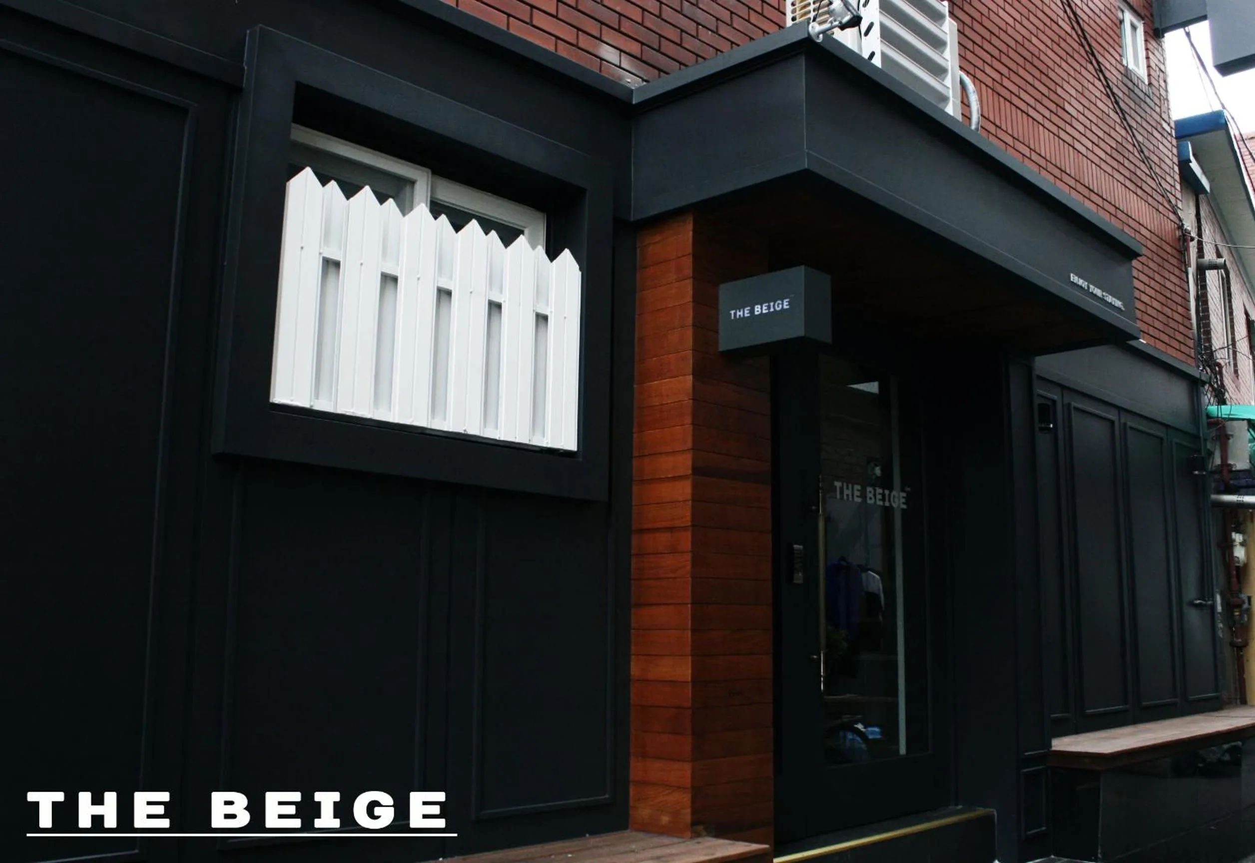 Facade/entrance in Hostel Beige 2nd