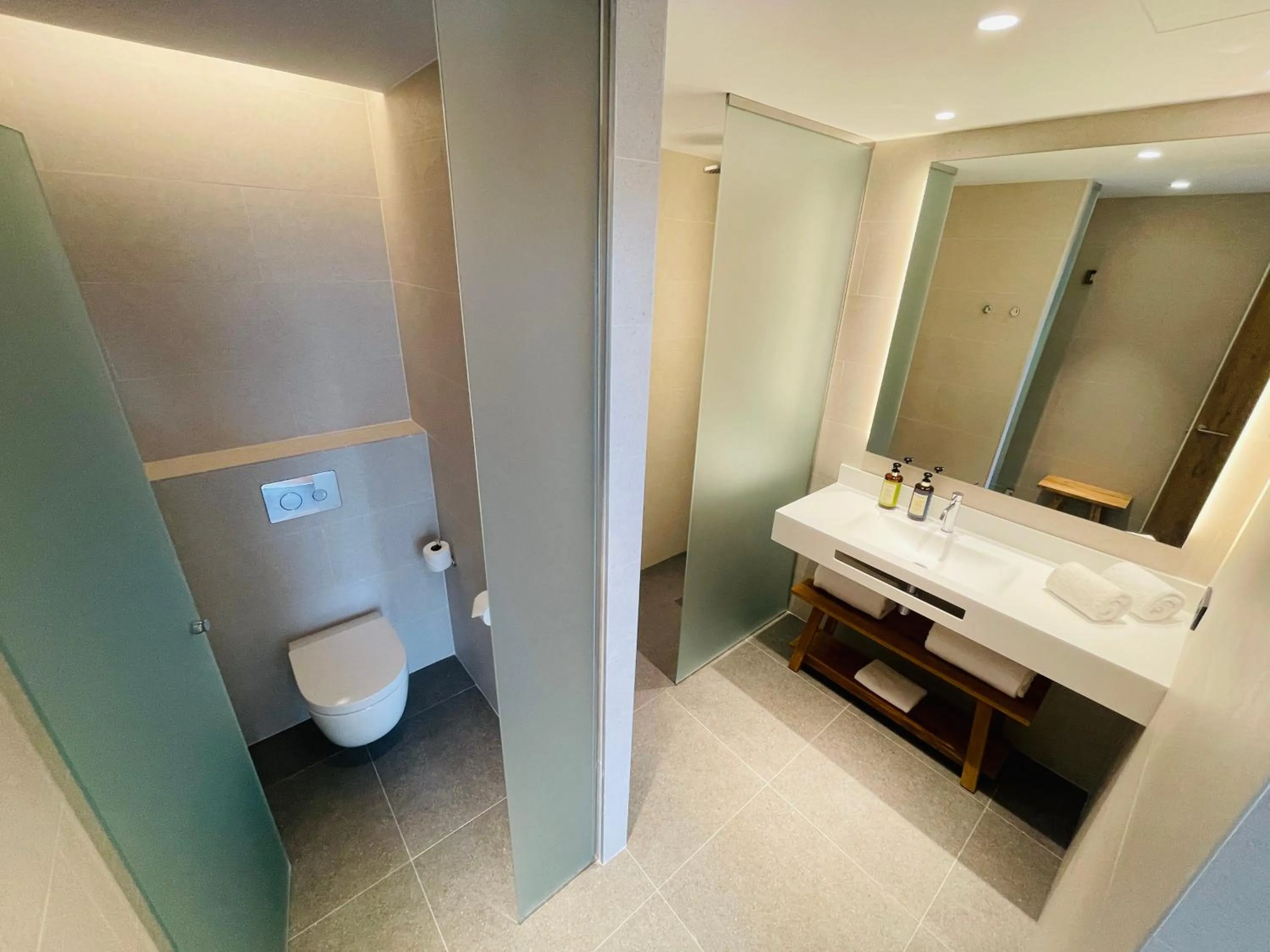 Bathroom in Tembo Barcelona