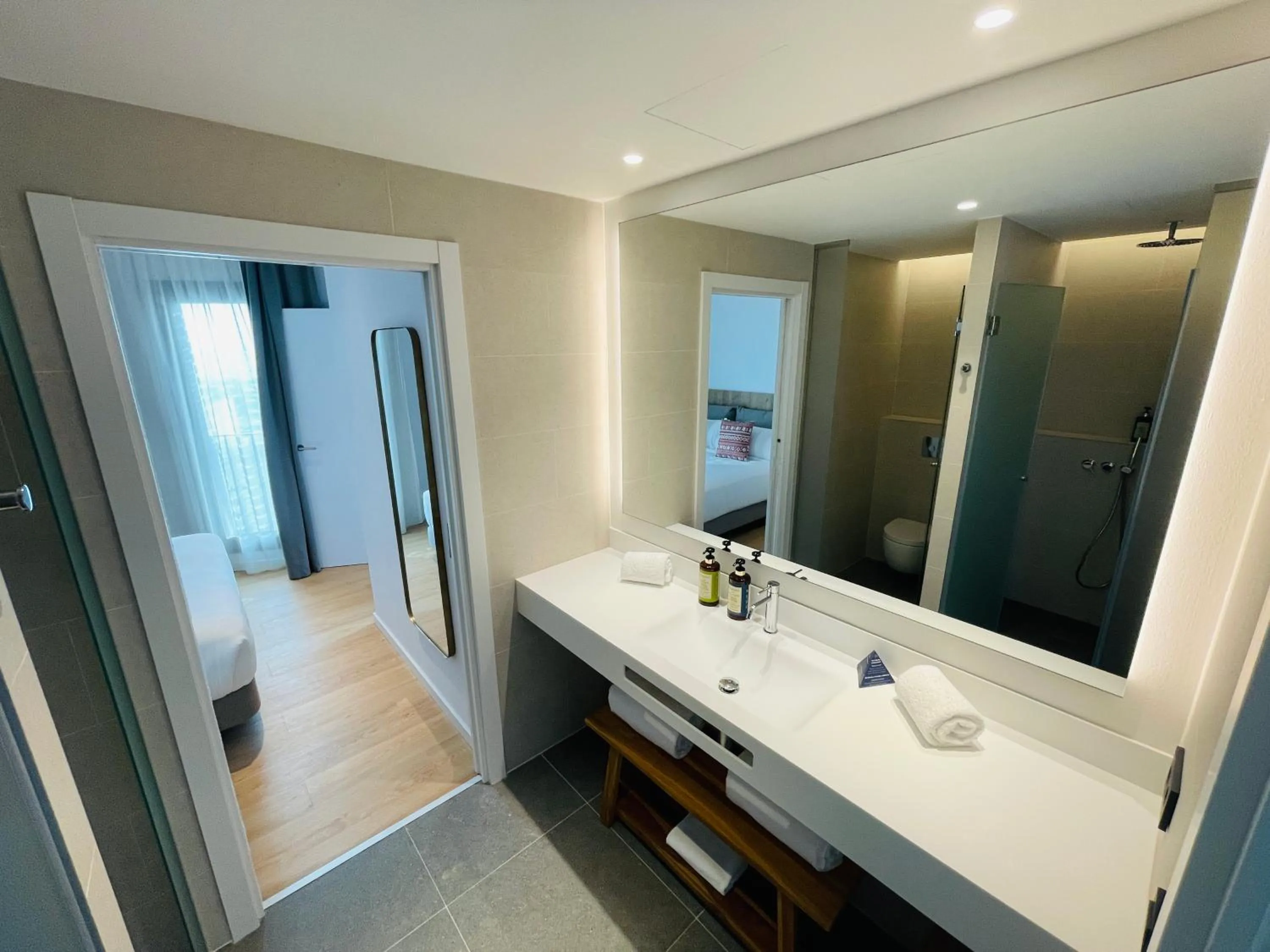 Bathroom in Tembo Barcelona