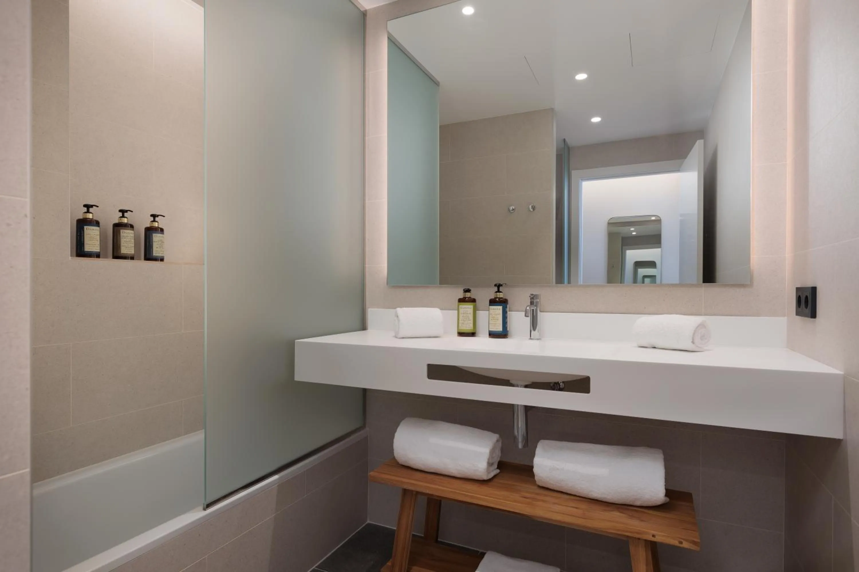 Bathroom in Tembo Barcelona