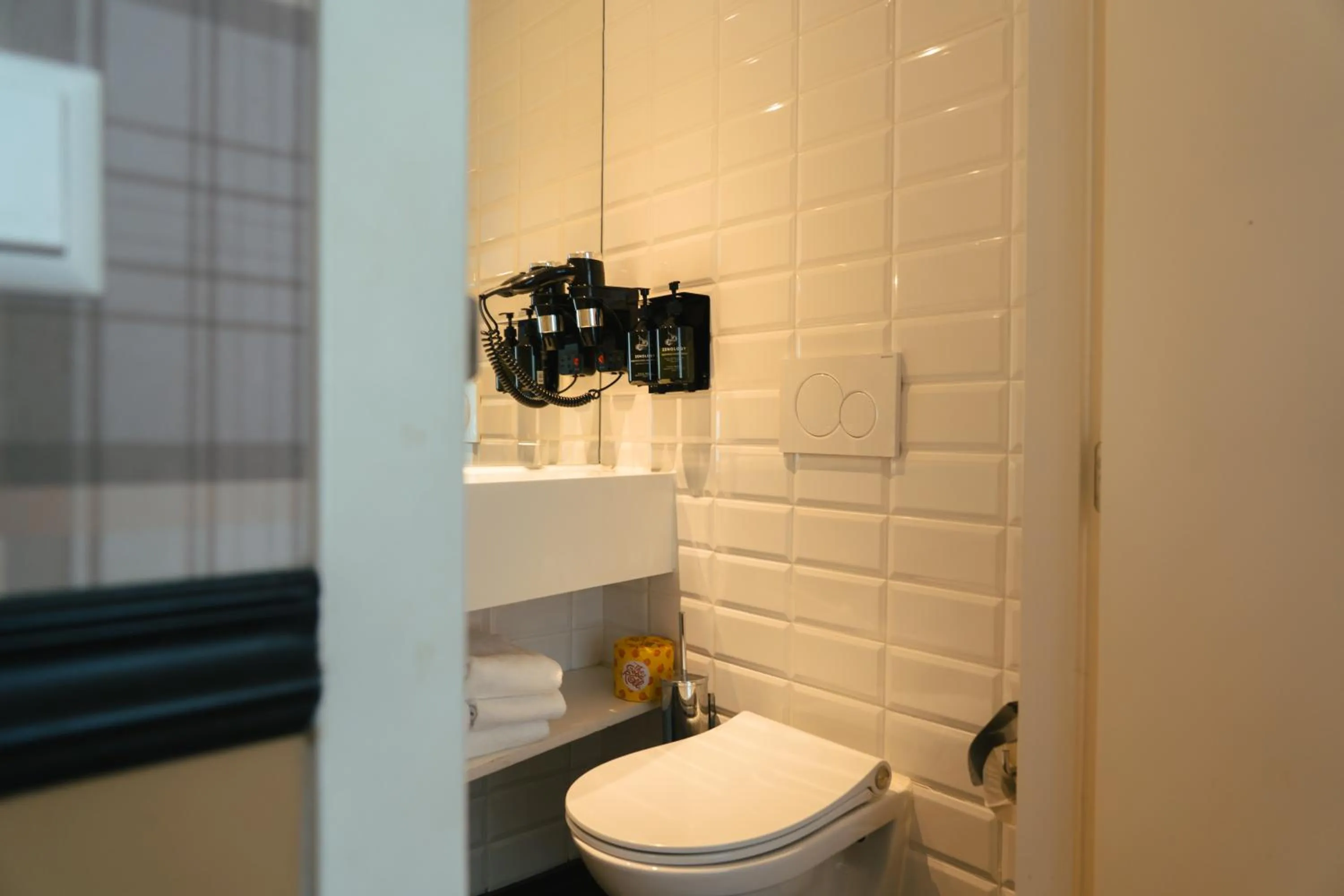 Toilet in Max Brown Hotel Canal District, part of Sircle Collection