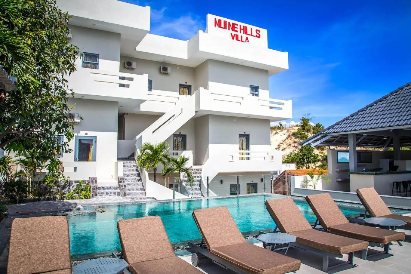 Property building in Mui Ne Hills Villa Hotel