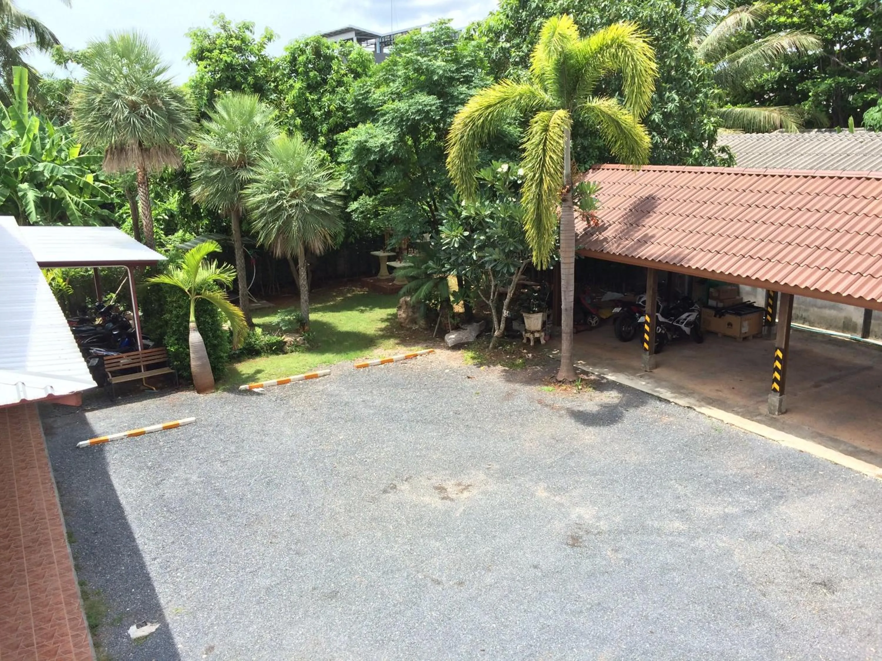 Garden view in Papangkorn House