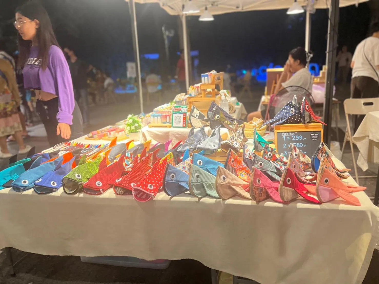 People in Baan Imm Aim Huahin By Thita