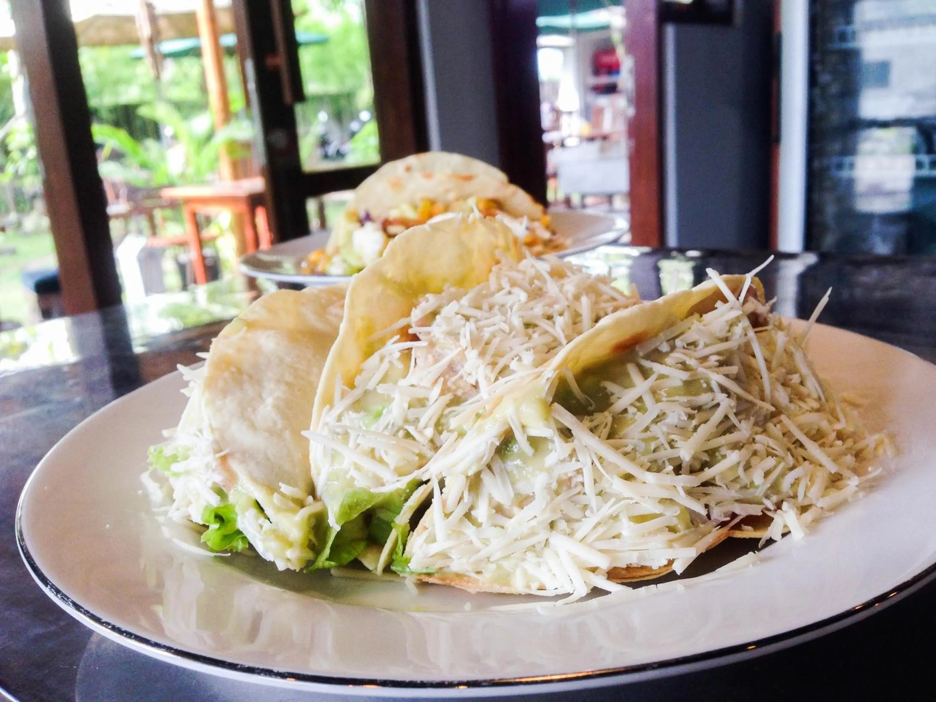 Restaurant/places to eat in Naturela