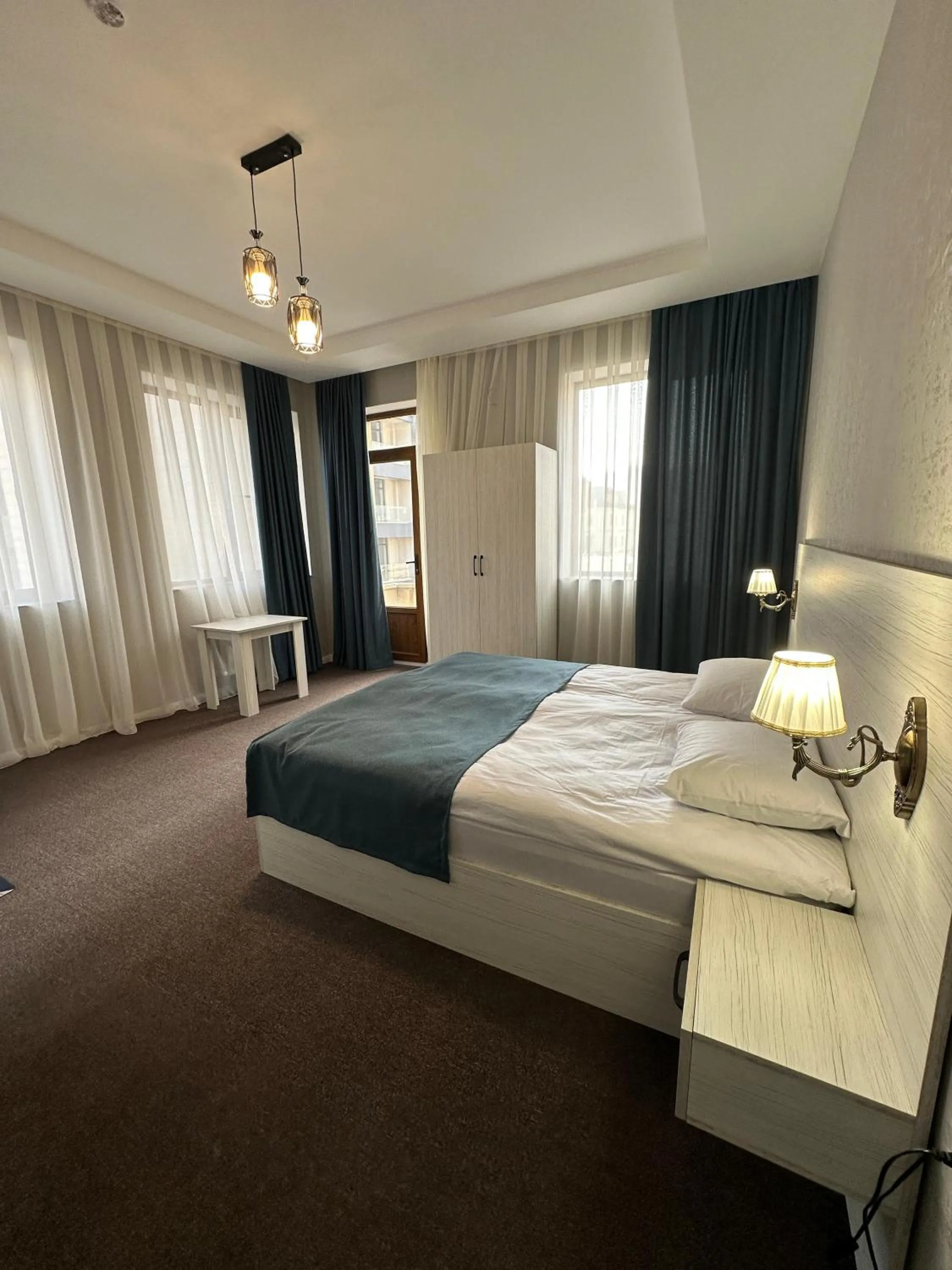 Bed in Nemi Museum Hotel Baku Nz