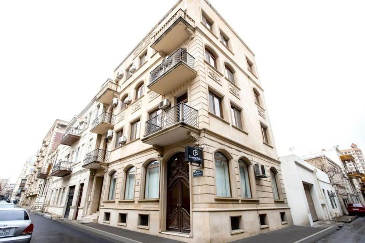 Property building in Nemi Museum Hotel Baku Nz