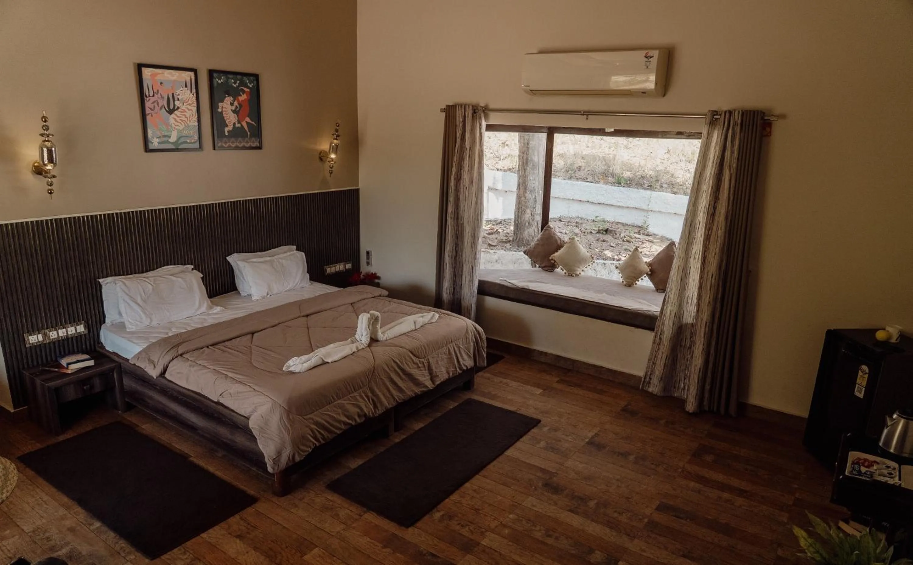 Bed in Wild Woods Tiger Resort