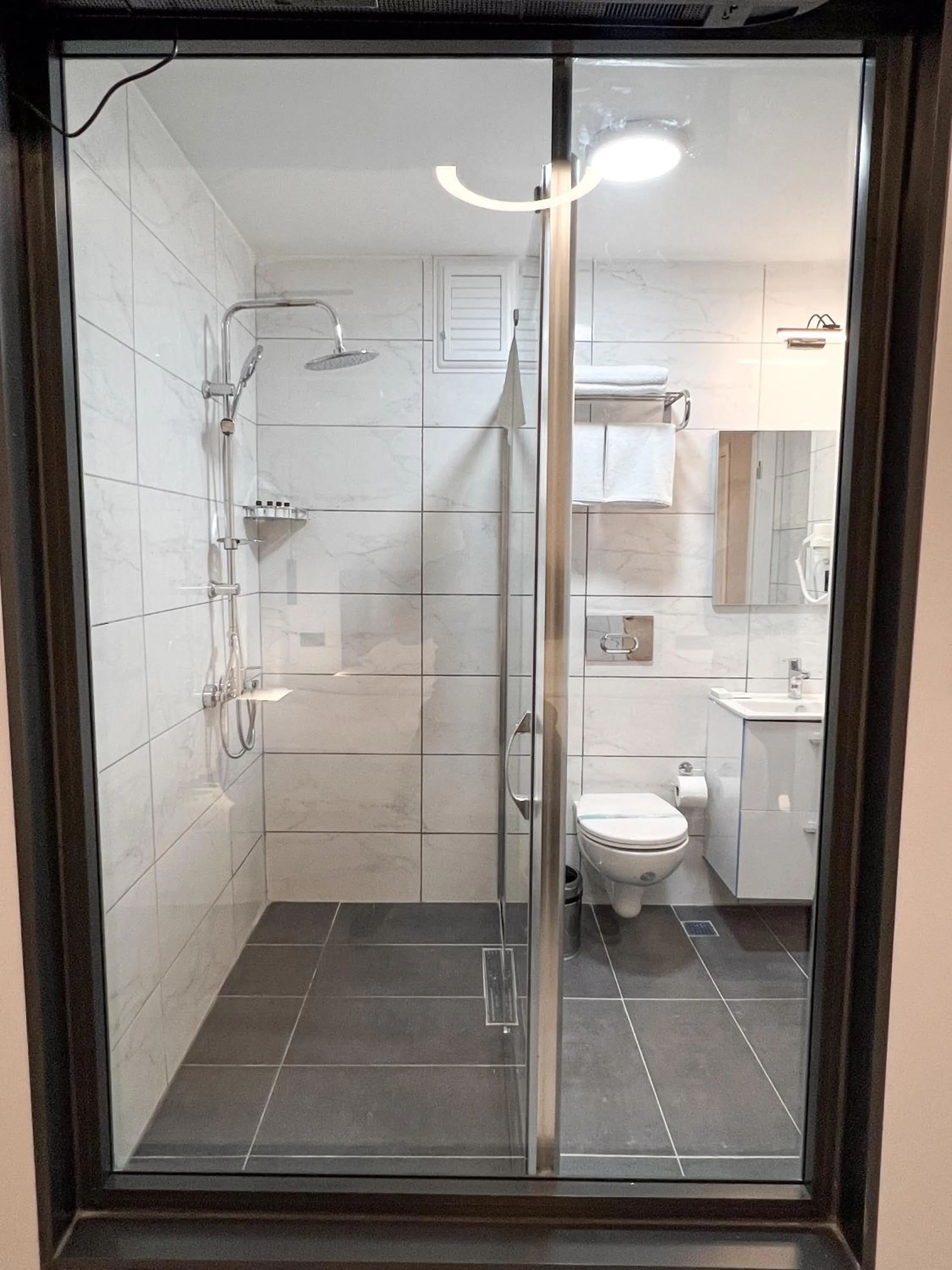 Shower in Galata Inn Hotel